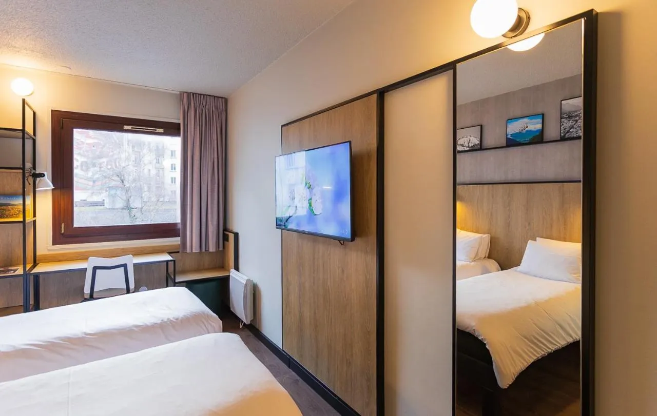 Bed in ibis Grenoble Gare