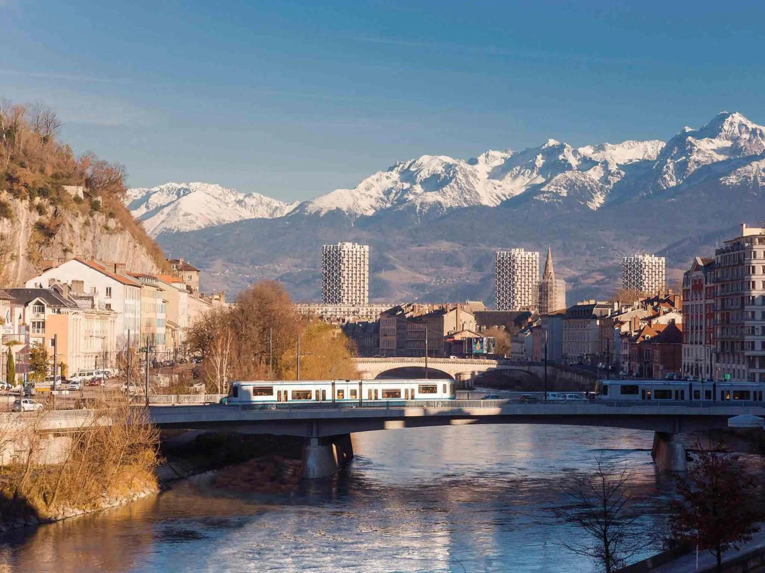 Property building in ibis Grenoble Gare