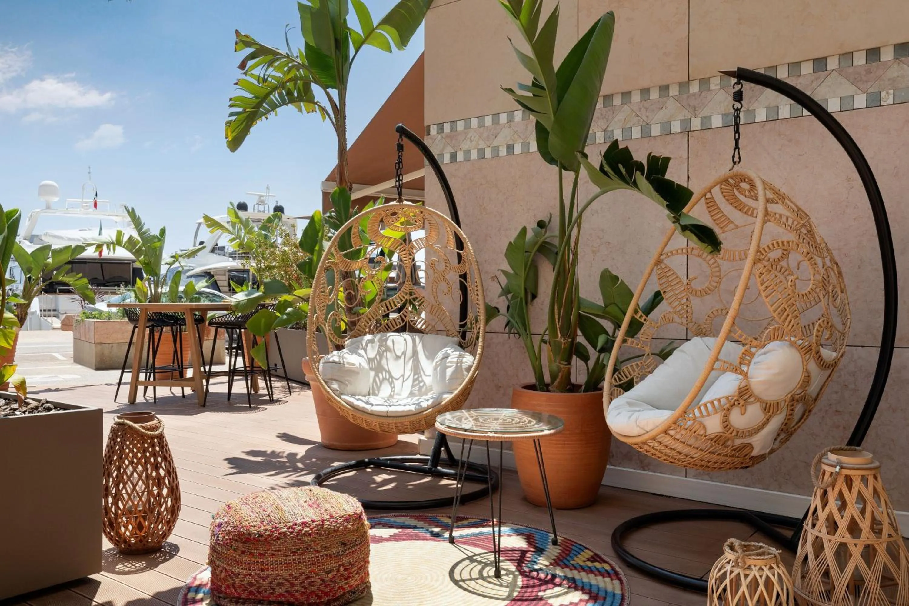 Lounge or bar in Riviera Marriott Hotel La Porte De Monaco