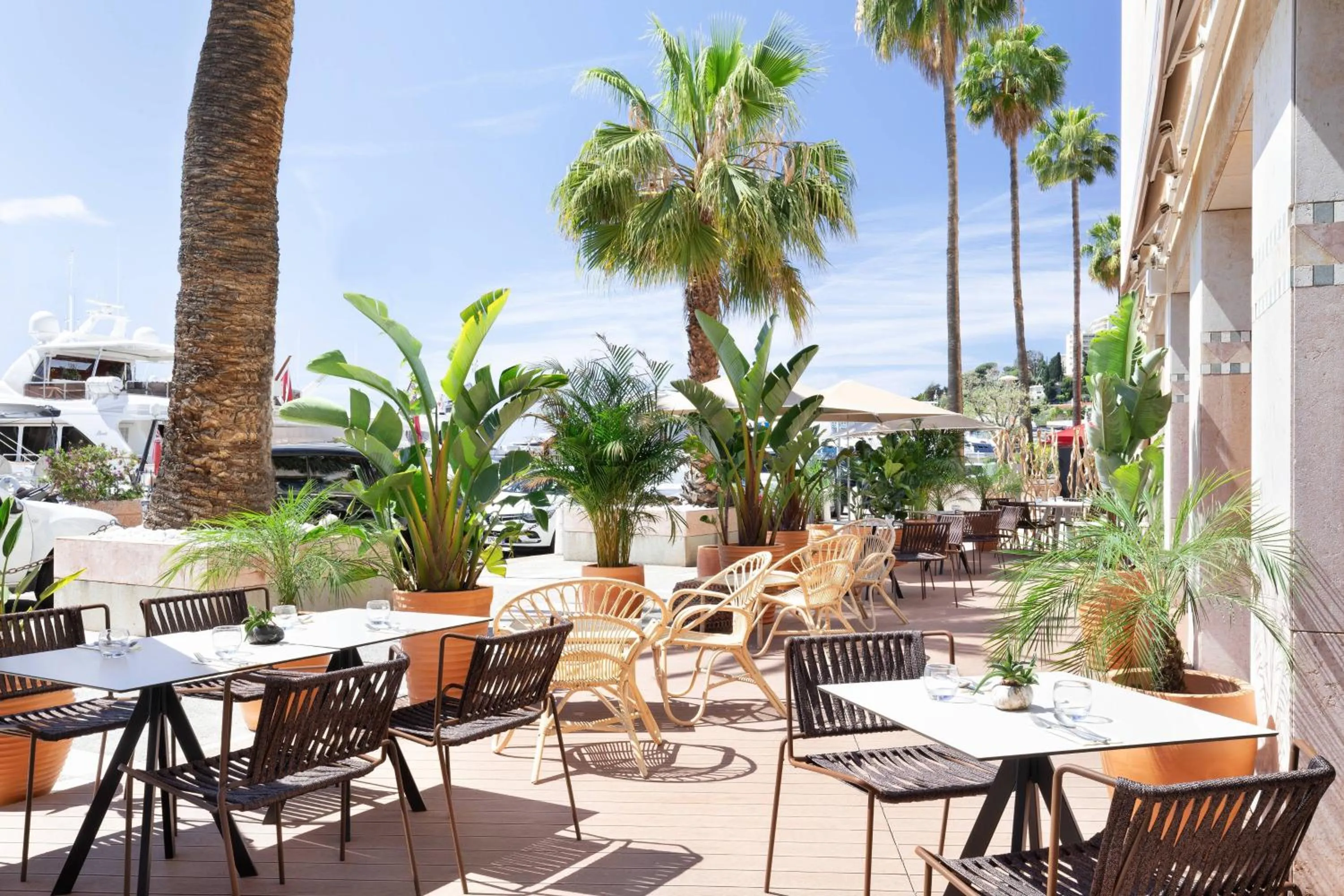 Restaurant/places to eat in Riviera Marriott Hotel La Porte De Monaco