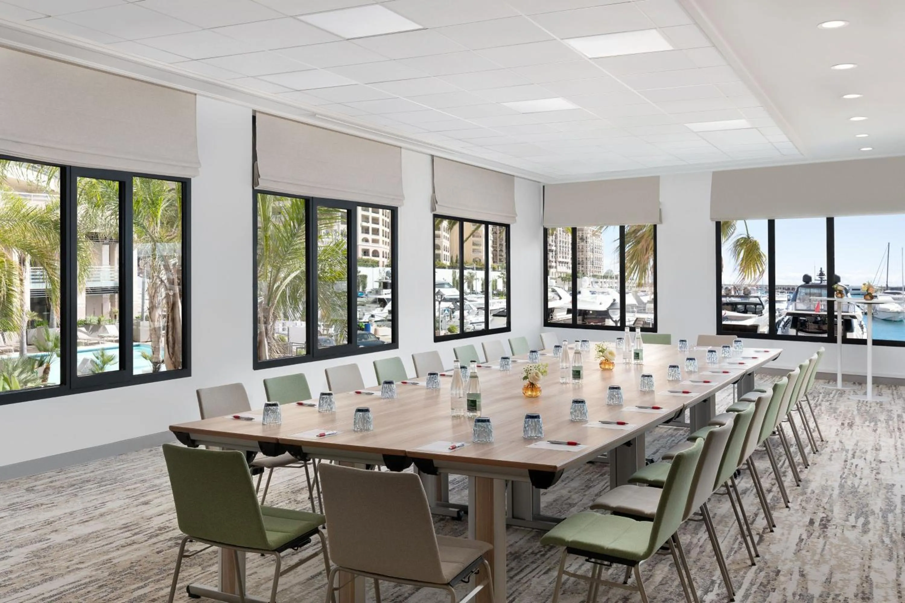 Meeting/conference room in Riviera Marriott Hotel La Porte De Monaco