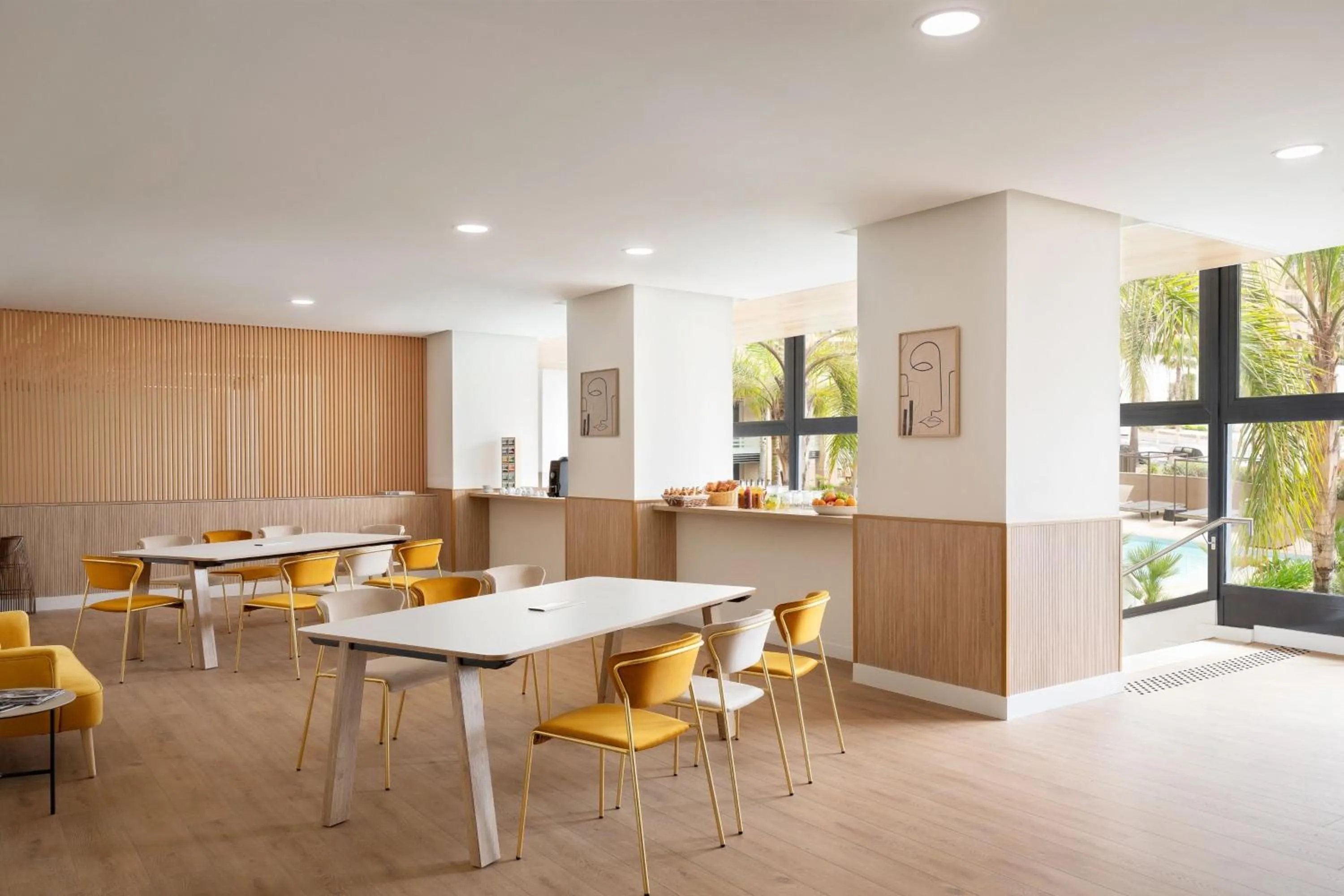 Meeting/conference room in Riviera Marriott Hotel La Porte De Monaco