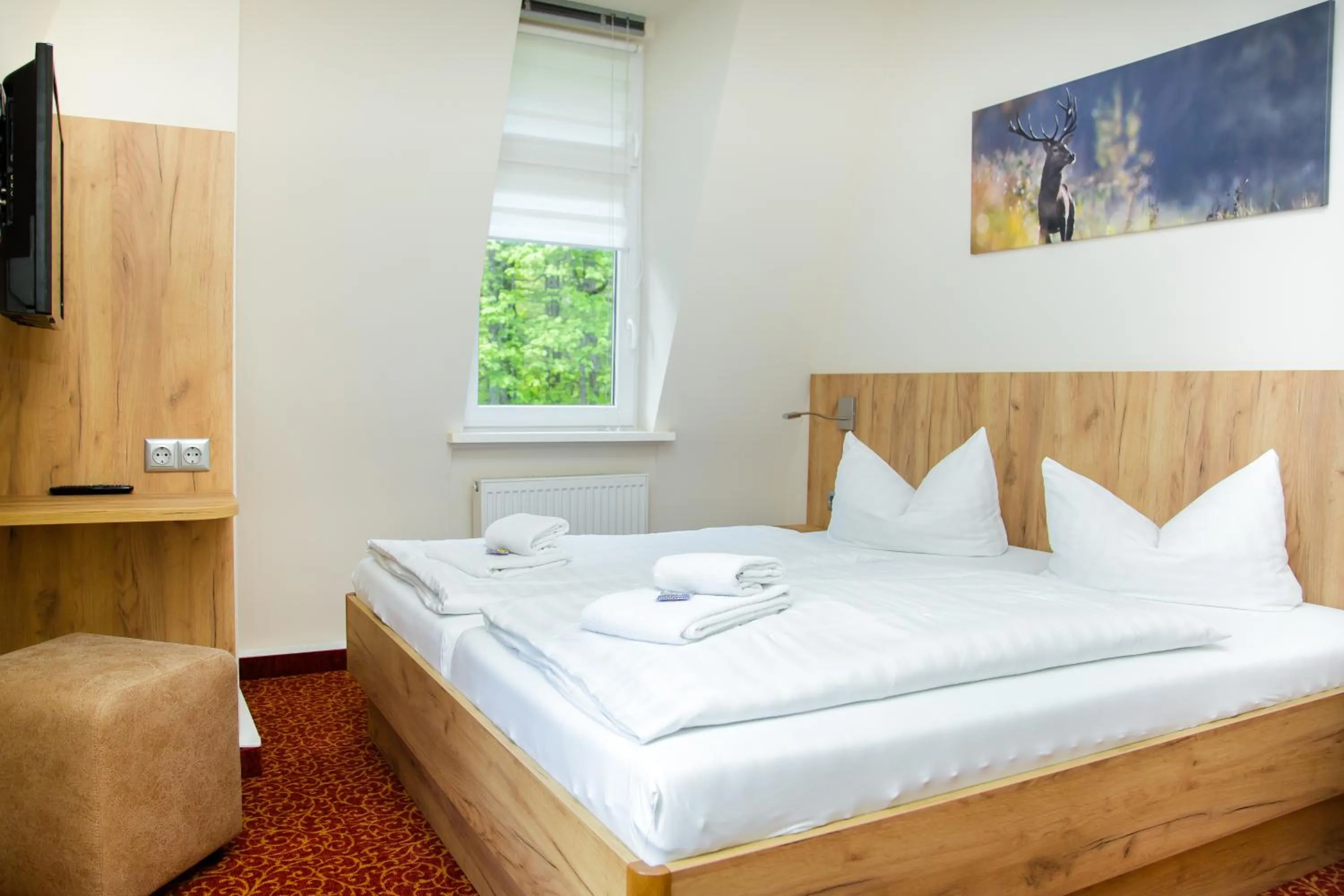 Bedroom, Bed in Waldhotel Friedrichroda