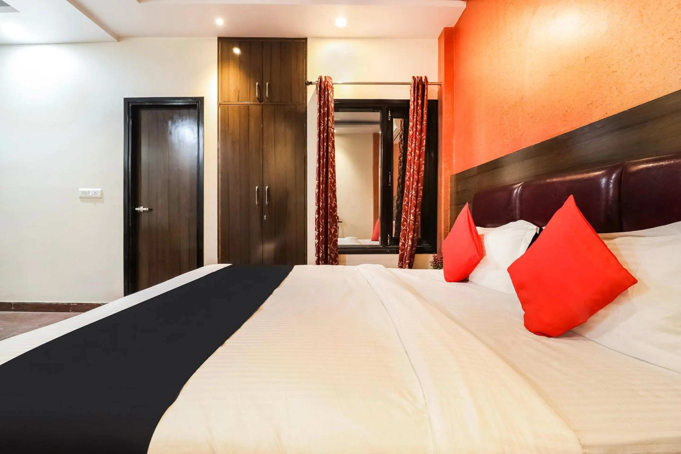 Bedroom, Bed in Collection O Gaytri Palace