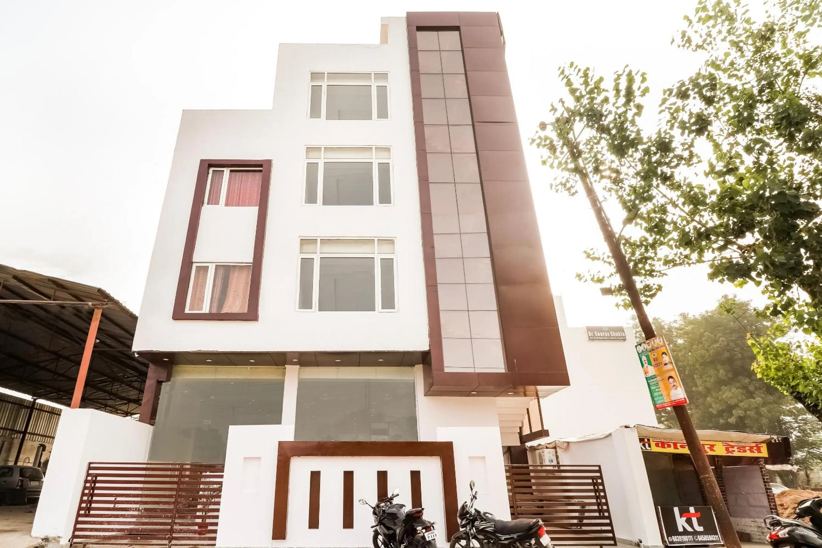 Facade/entrance in Collection O Gaytri Palace