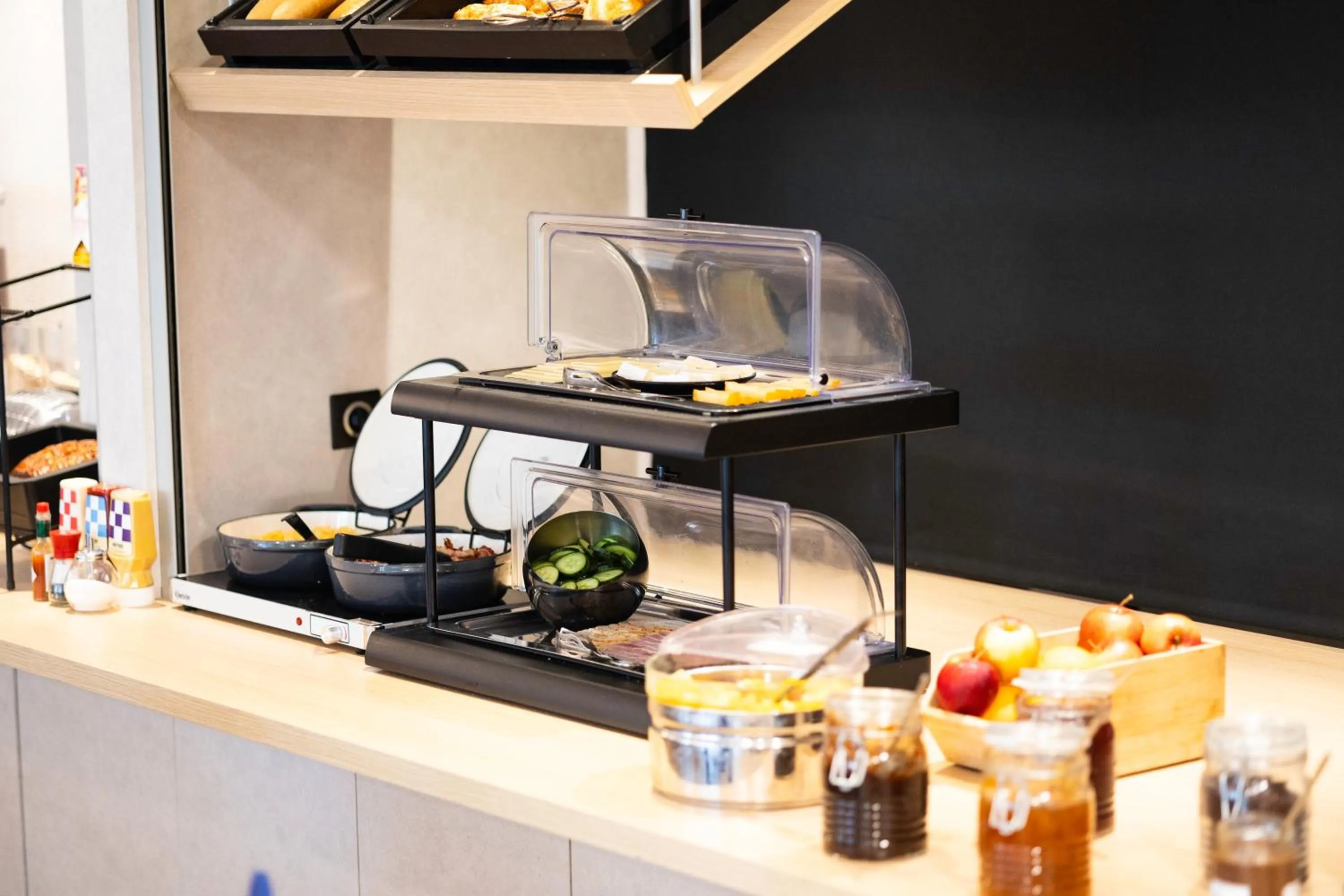 Breakfast in B&B HOTEL Liège Rocourt