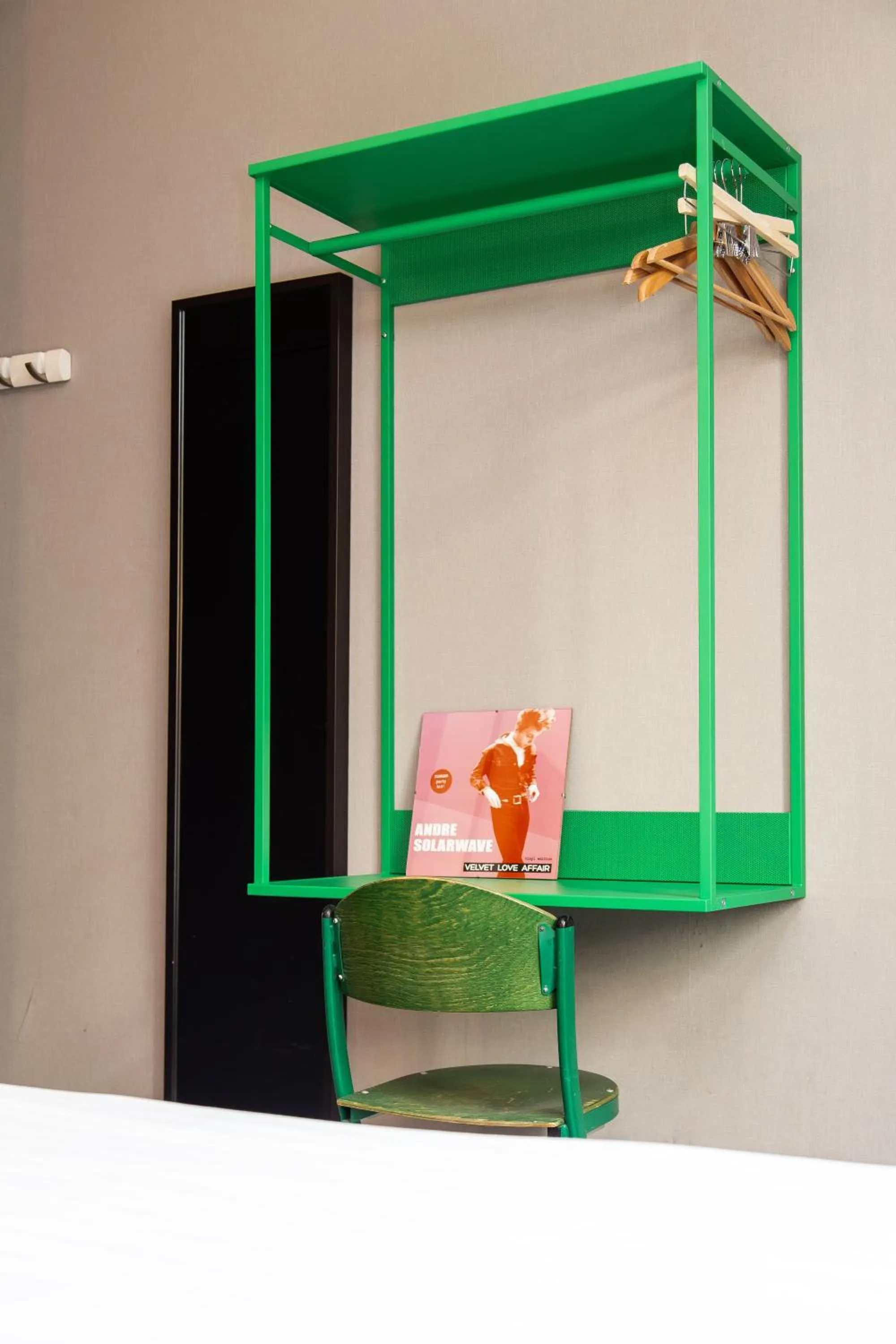 furniture, Bed in OLDEGAR Hôtel