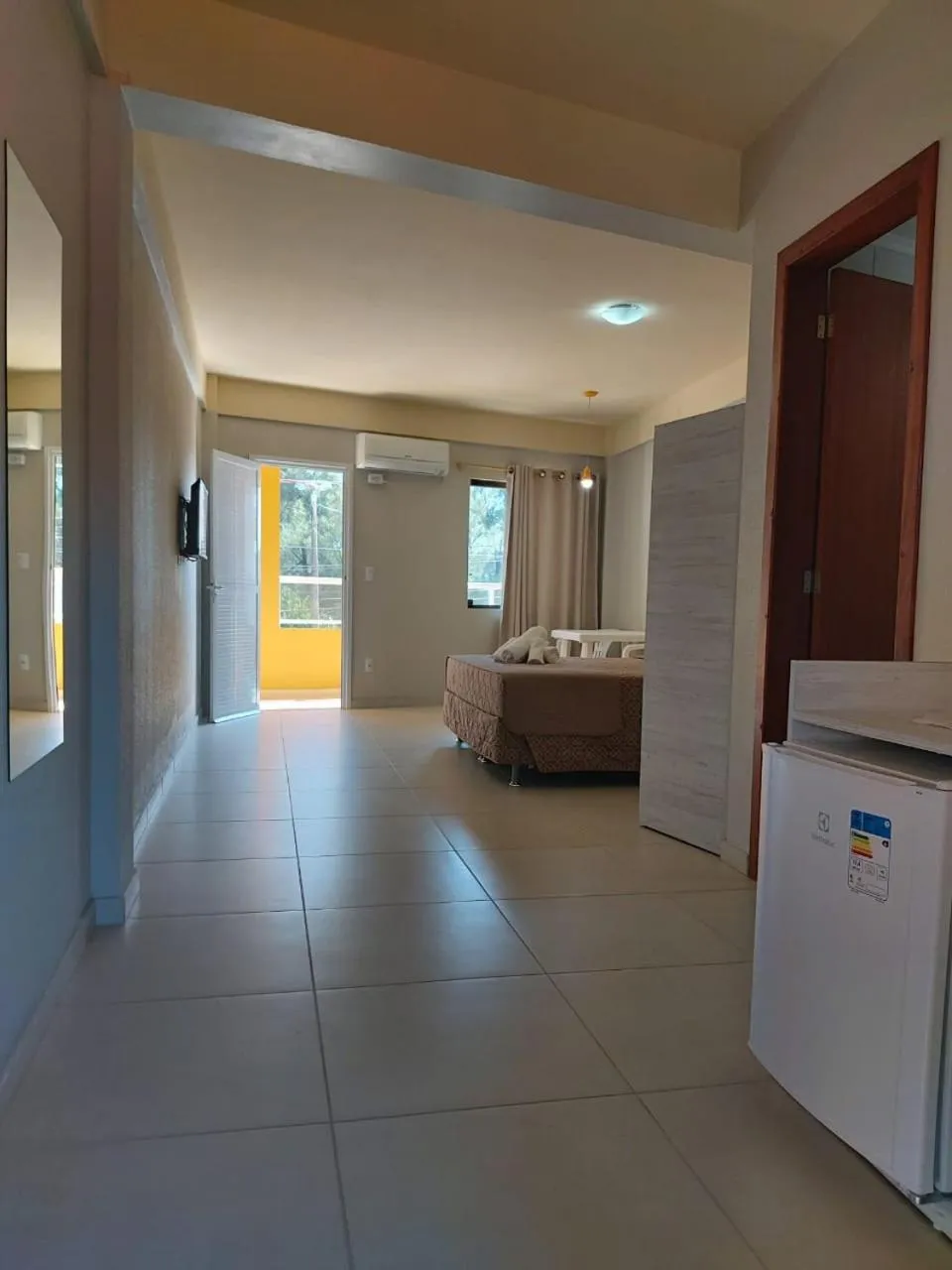 Bedroom in Lebanon Praia Hotel