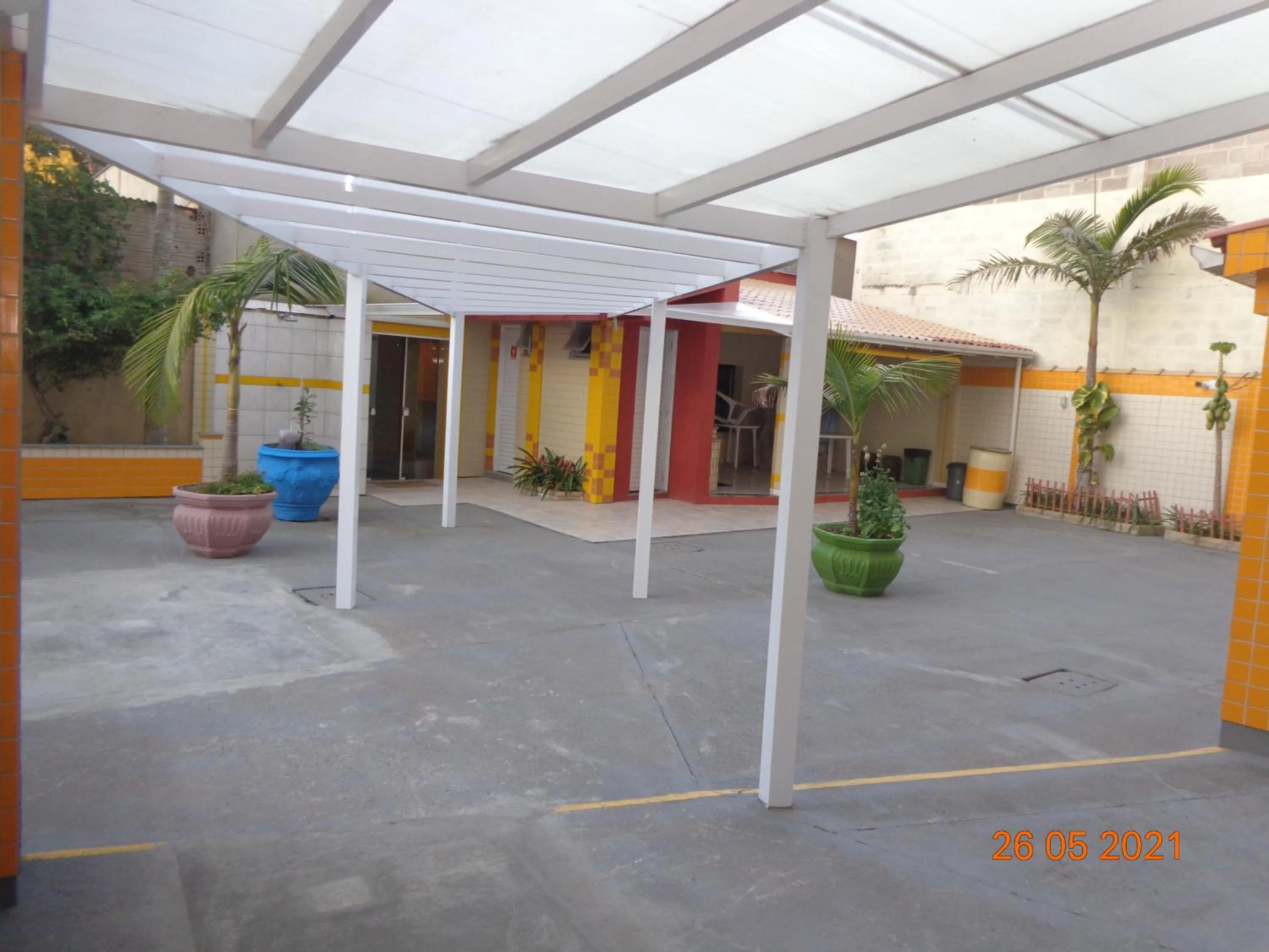 Patio in Lebanon Praia Hotel