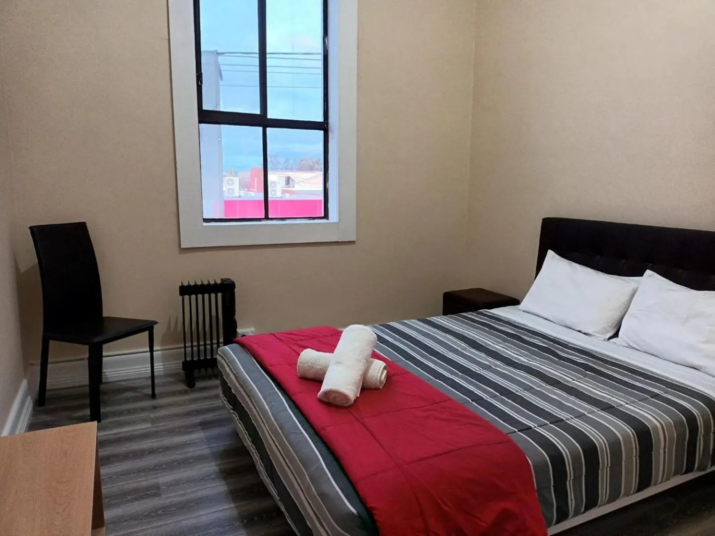 Bed in Albion Motel Finley