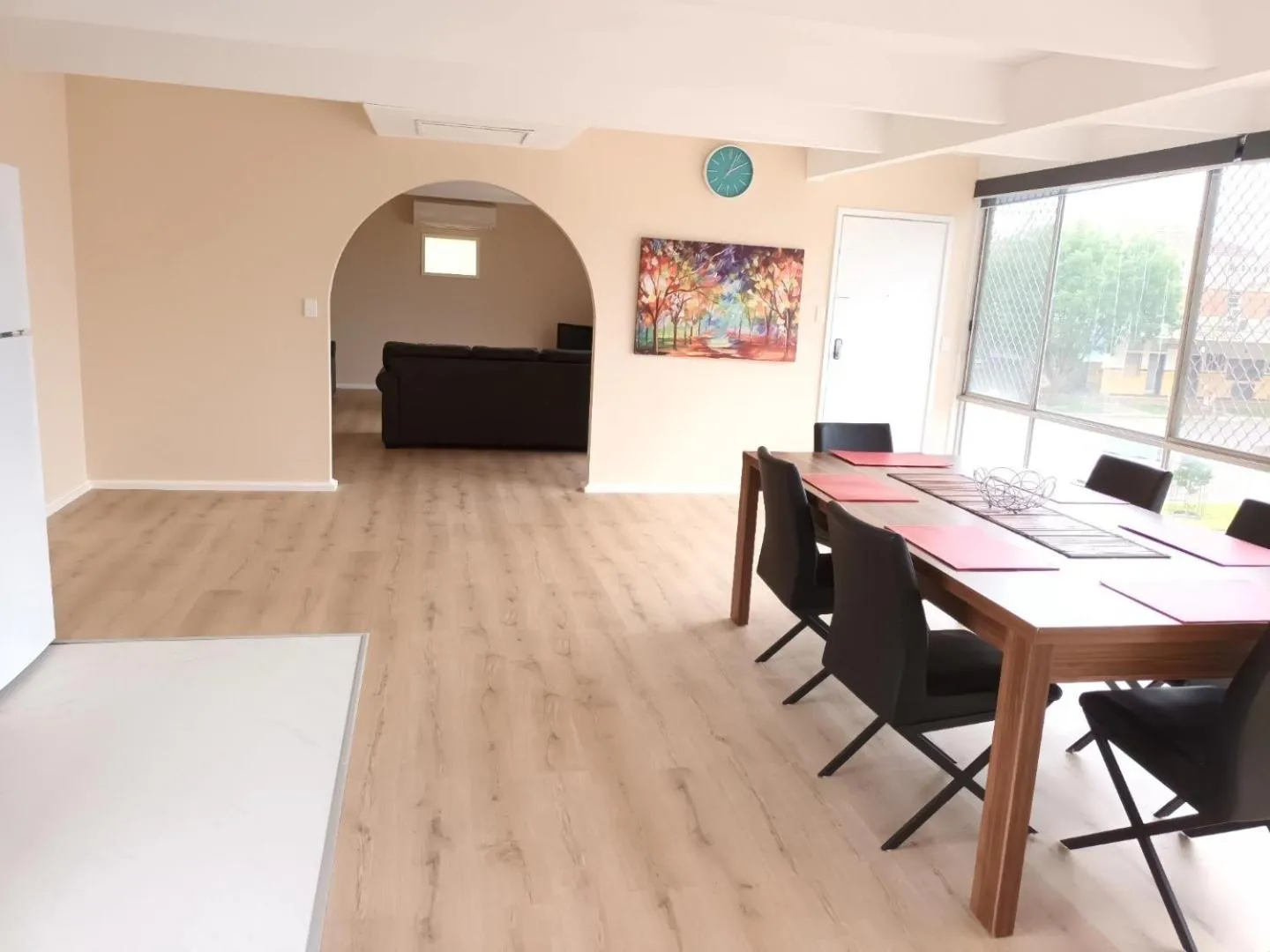 Photo of the whole room in Albion Motel Finley