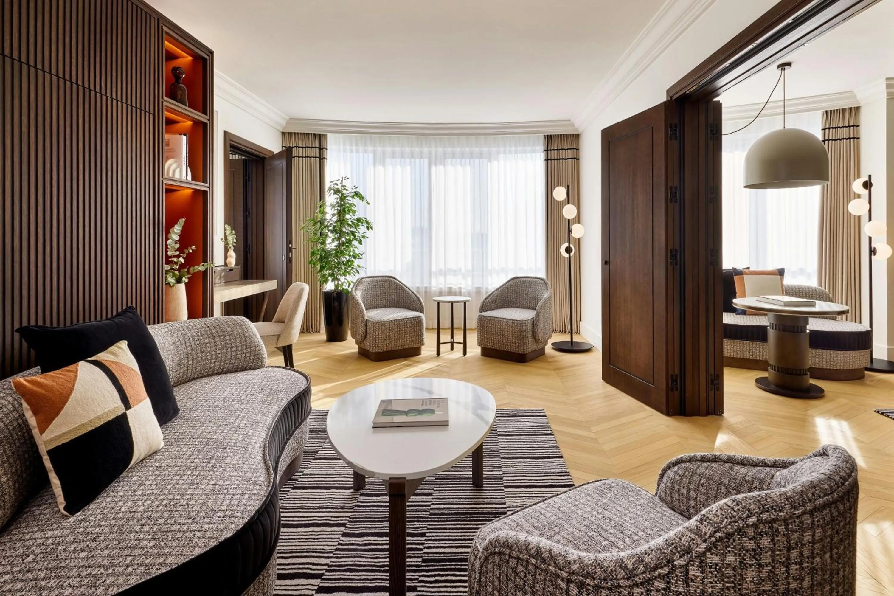 Living room in Paris Marriott Champs Elysees Hotel