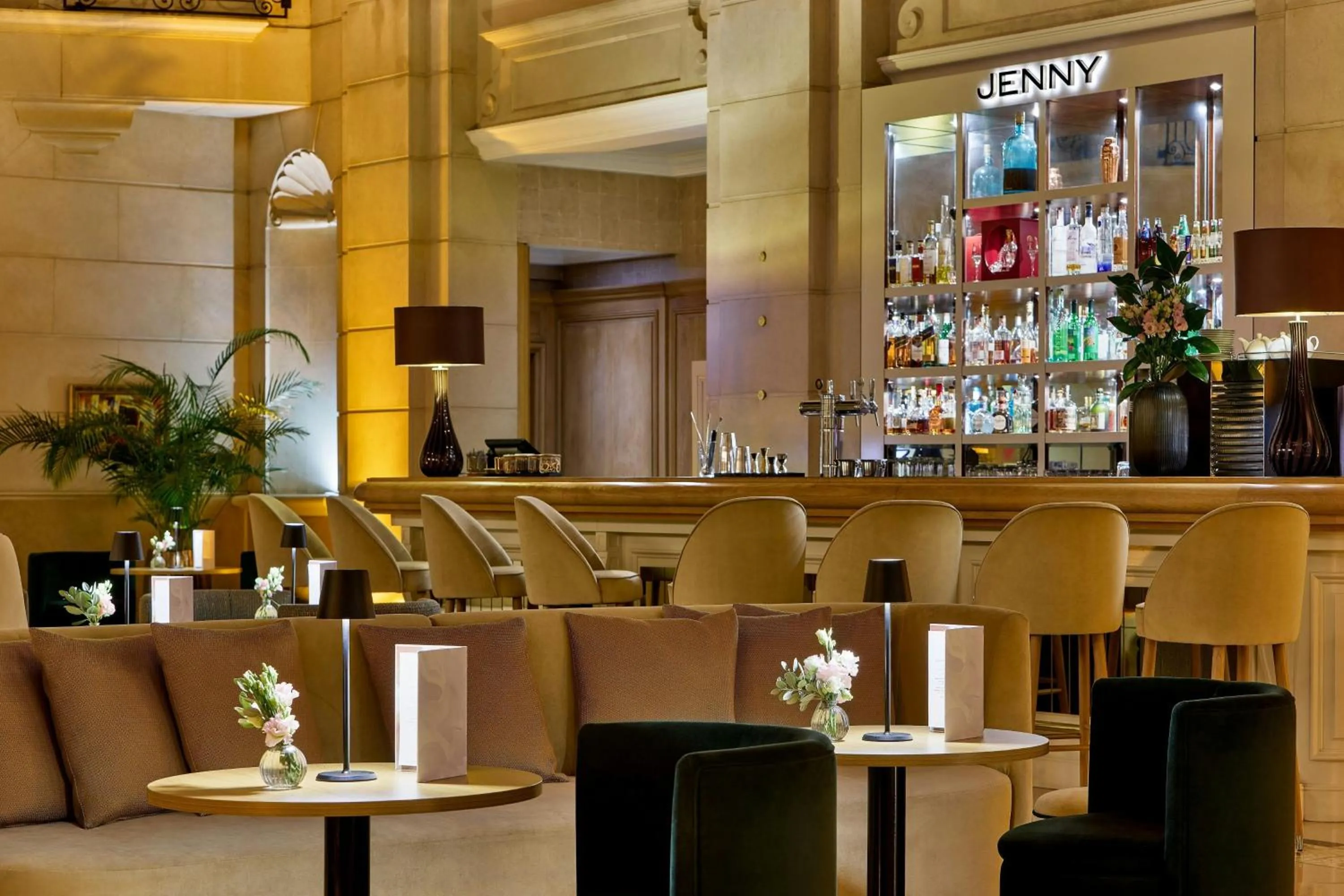 Restaurant/places to eat in Paris Marriott Champs Elysees Hotel