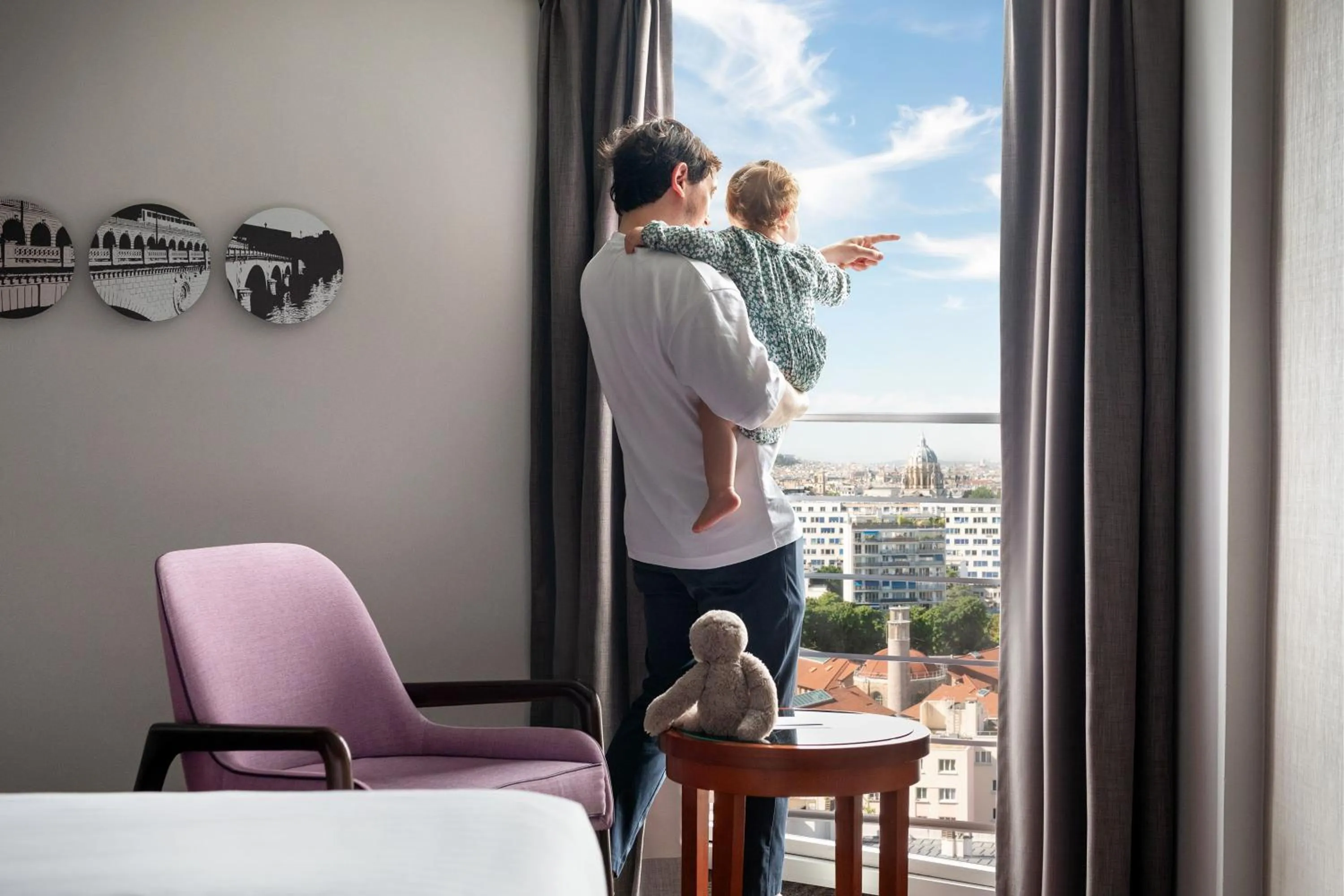 Bedroom in Paris Marriott Rive Gauche Hotel & Conference Center