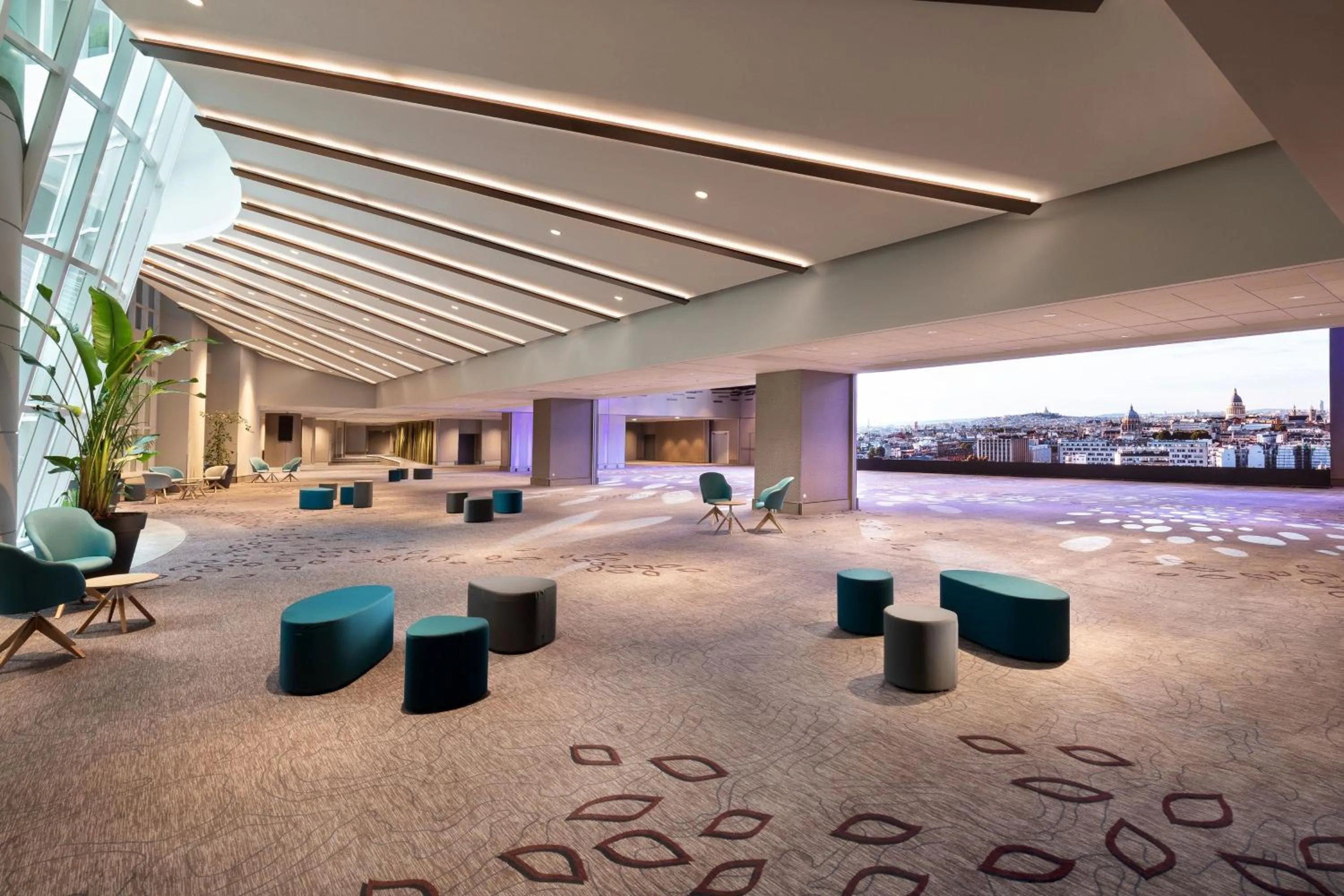 Meeting/conference room in Paris Marriott Rive Gauche Hotel & Conference Center