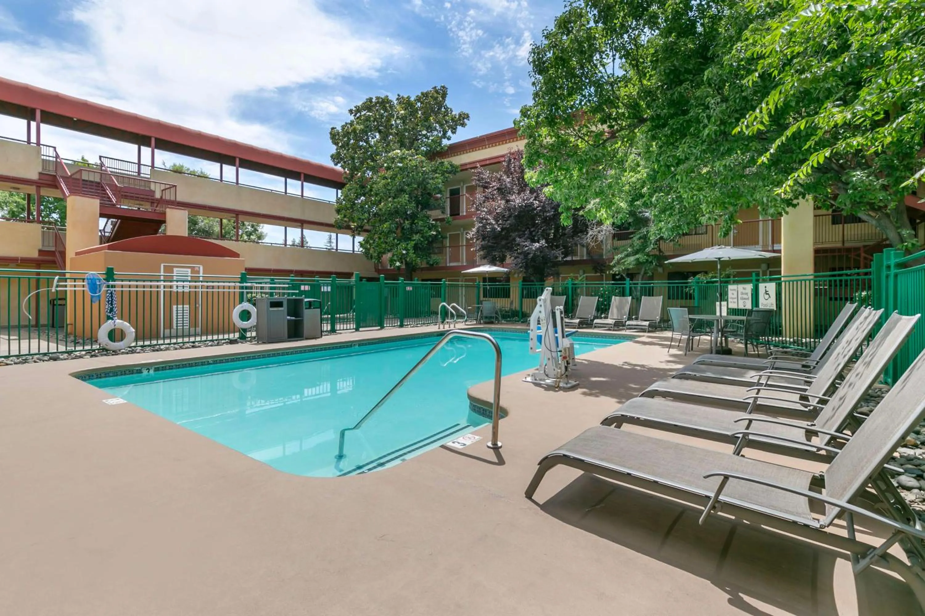 Pool view in Best Western Plus Orchid Hotel & Suites