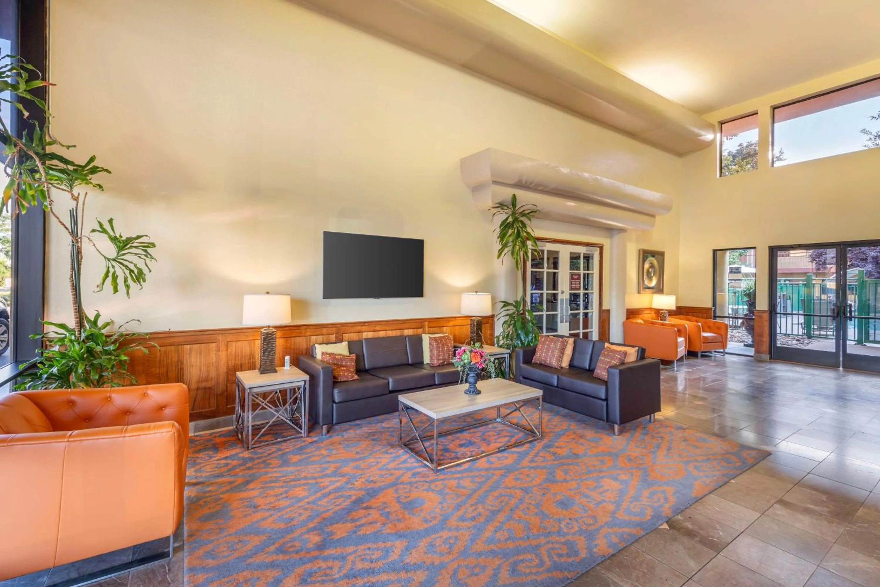 Lobby or reception in Best Western Plus Orchid Hotel & Suites