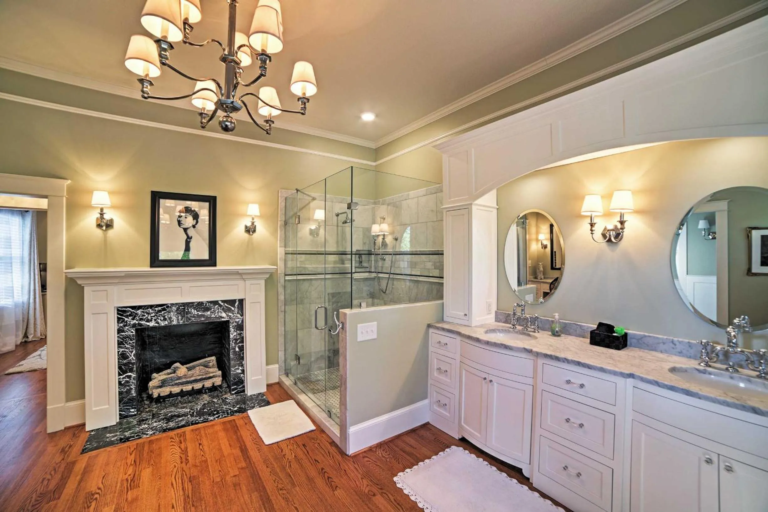 Spacious and Stunning Cleveland Getaway on 1 Acre