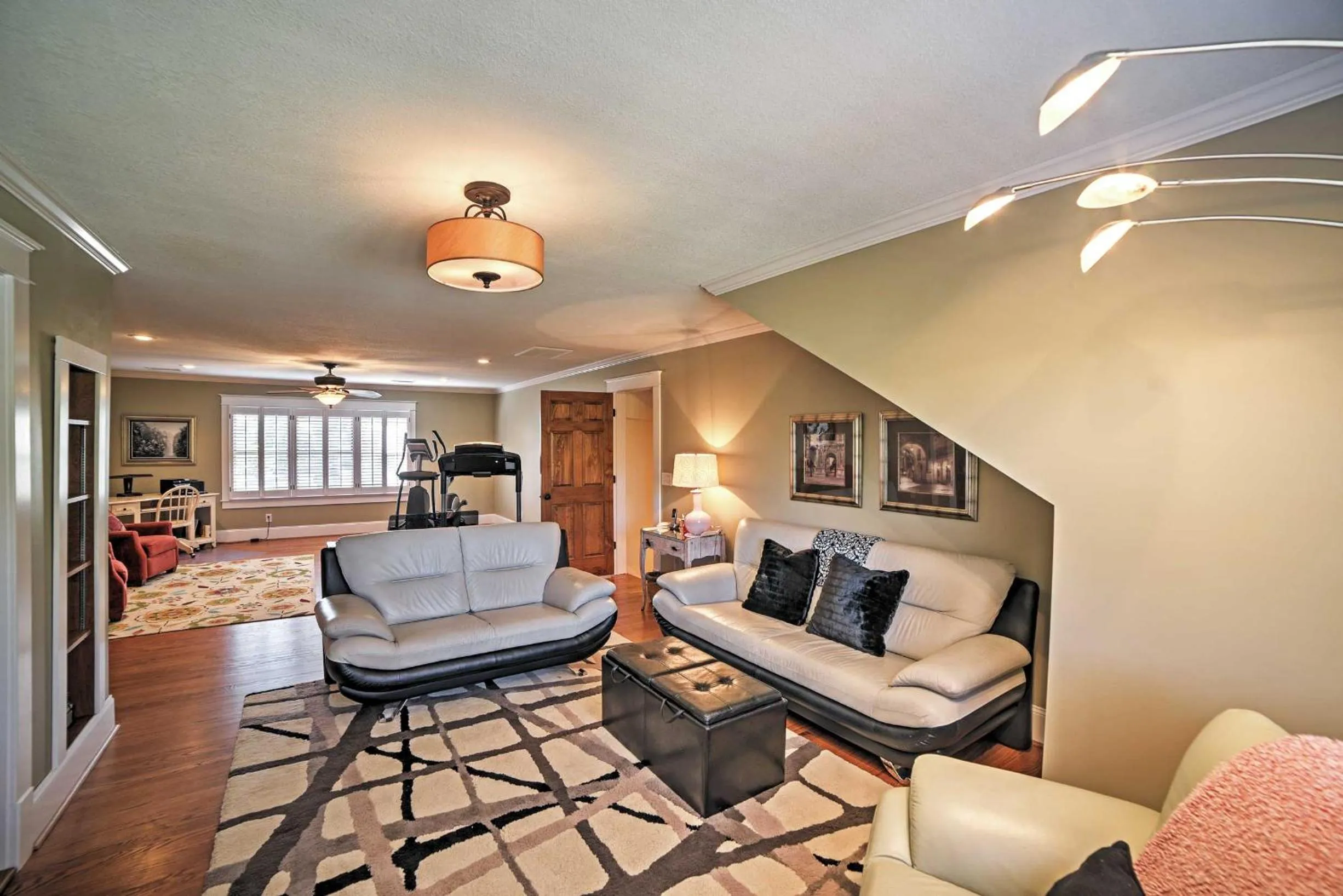 Spacious and Stunning Cleveland Getaway on 1 Acre