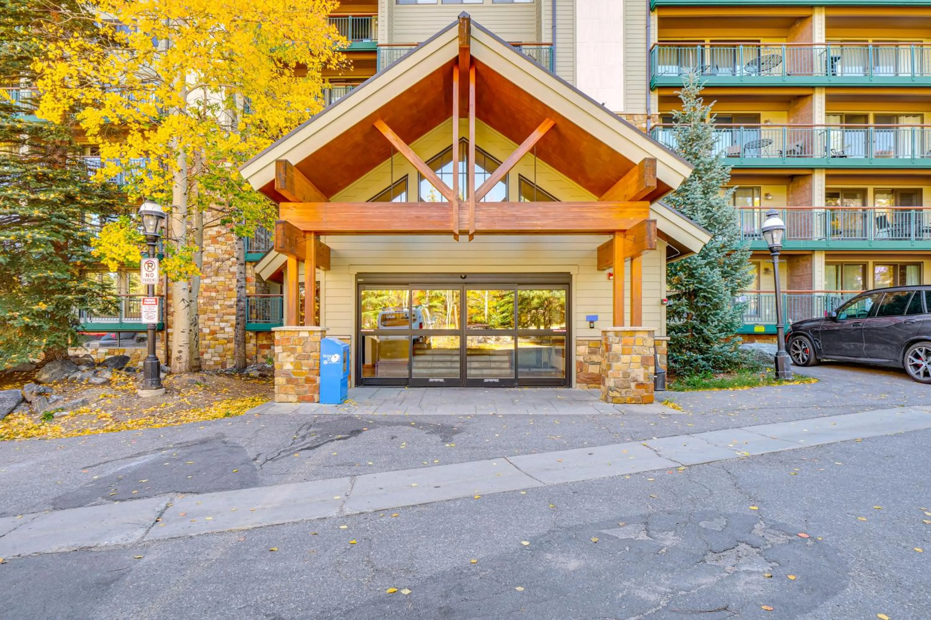 Breck Ski-InandSki-Out Condo Near Main Street!