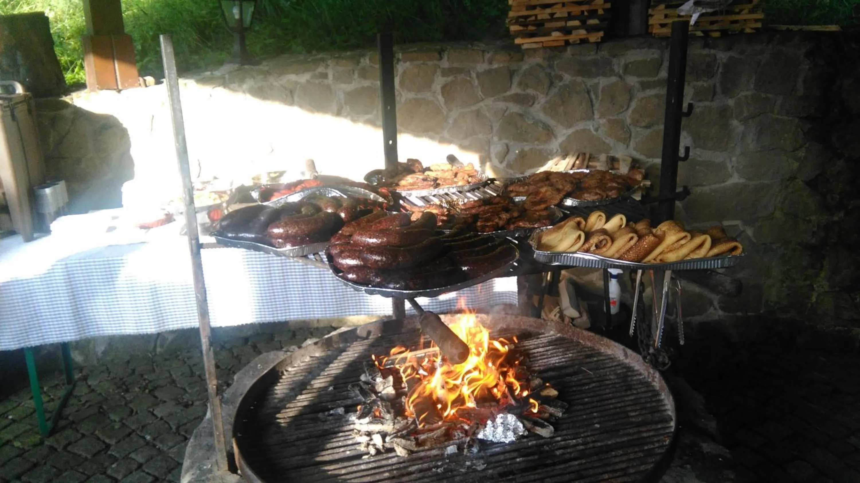 BBQ facilities in Rezydencja Izabella