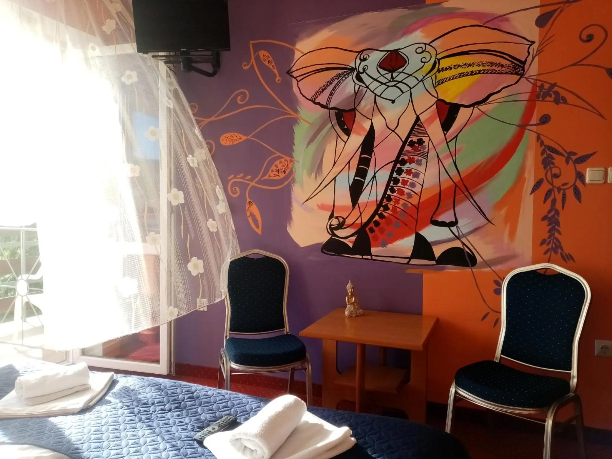 Seating area, Bed in Rezydencja Izabella