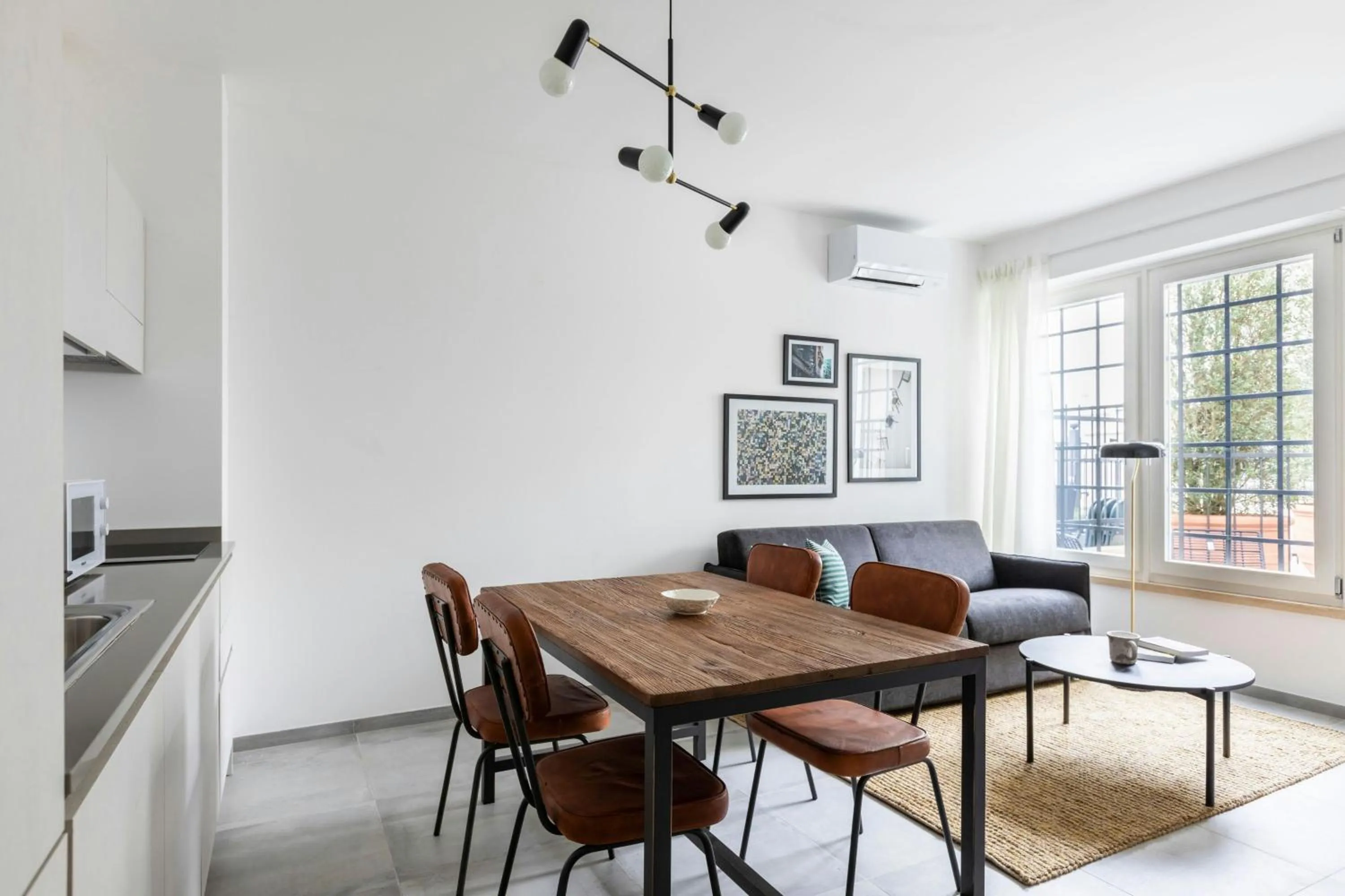 Photo of the whole room in Sonder by Marriott Bonvoy San Lorenzo Apartments