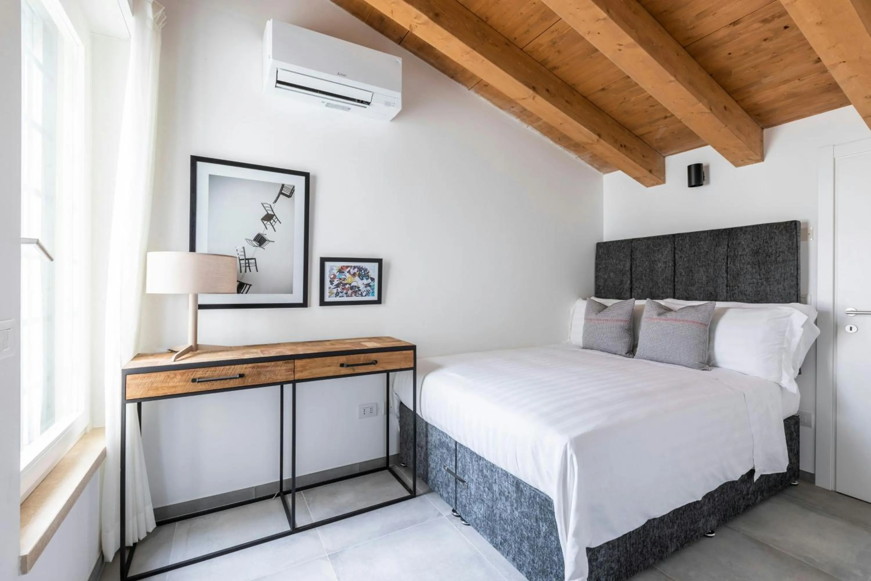 Bedroom, Bed in Sonder by Marriott Bonvoy San Lorenzo Apartments