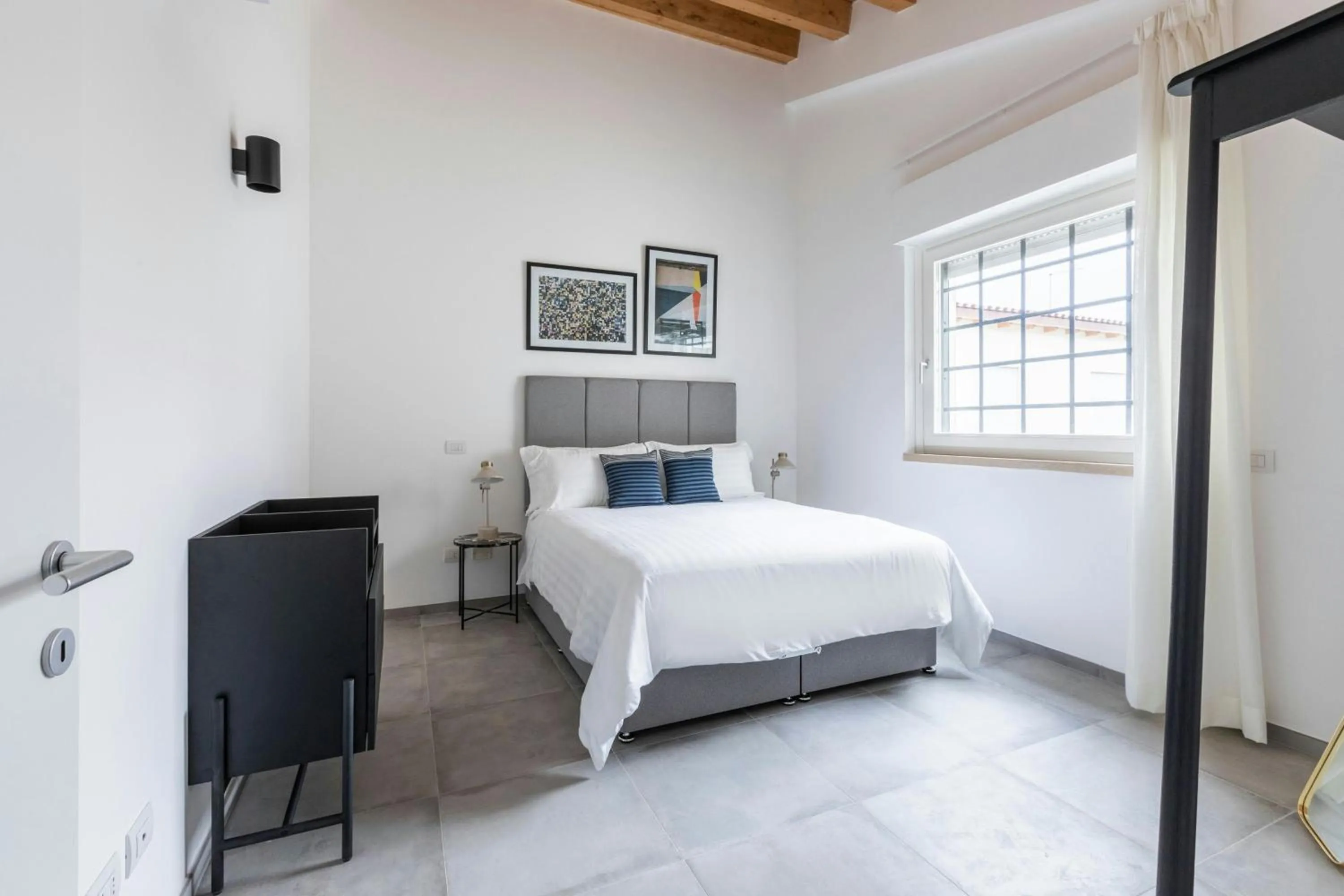 Bedroom, Bed in Sonder by Marriott Bonvoy San Lorenzo Apartments