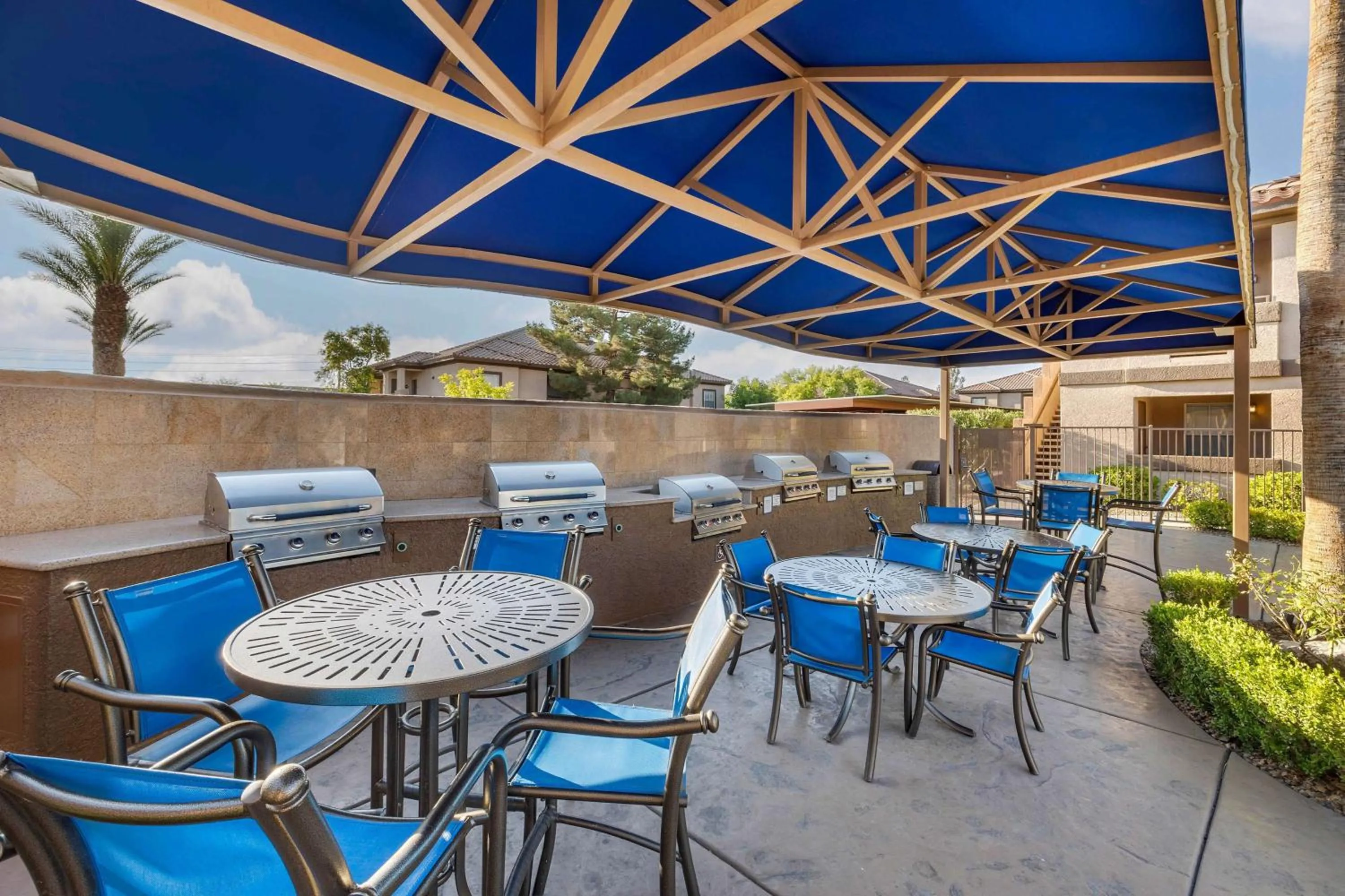 Dining area in Hilton Vacation Club Desert Retreat Las Vegas