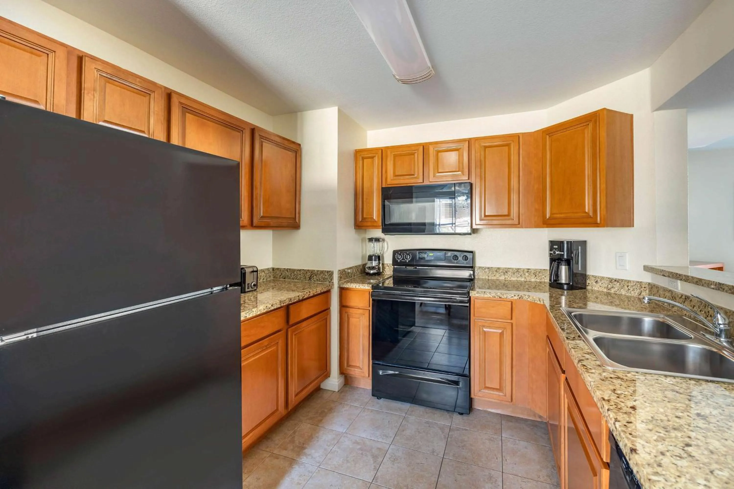 Kitchen or kitchenette in Hilton Vacation Club Desert Retreat Las Vegas