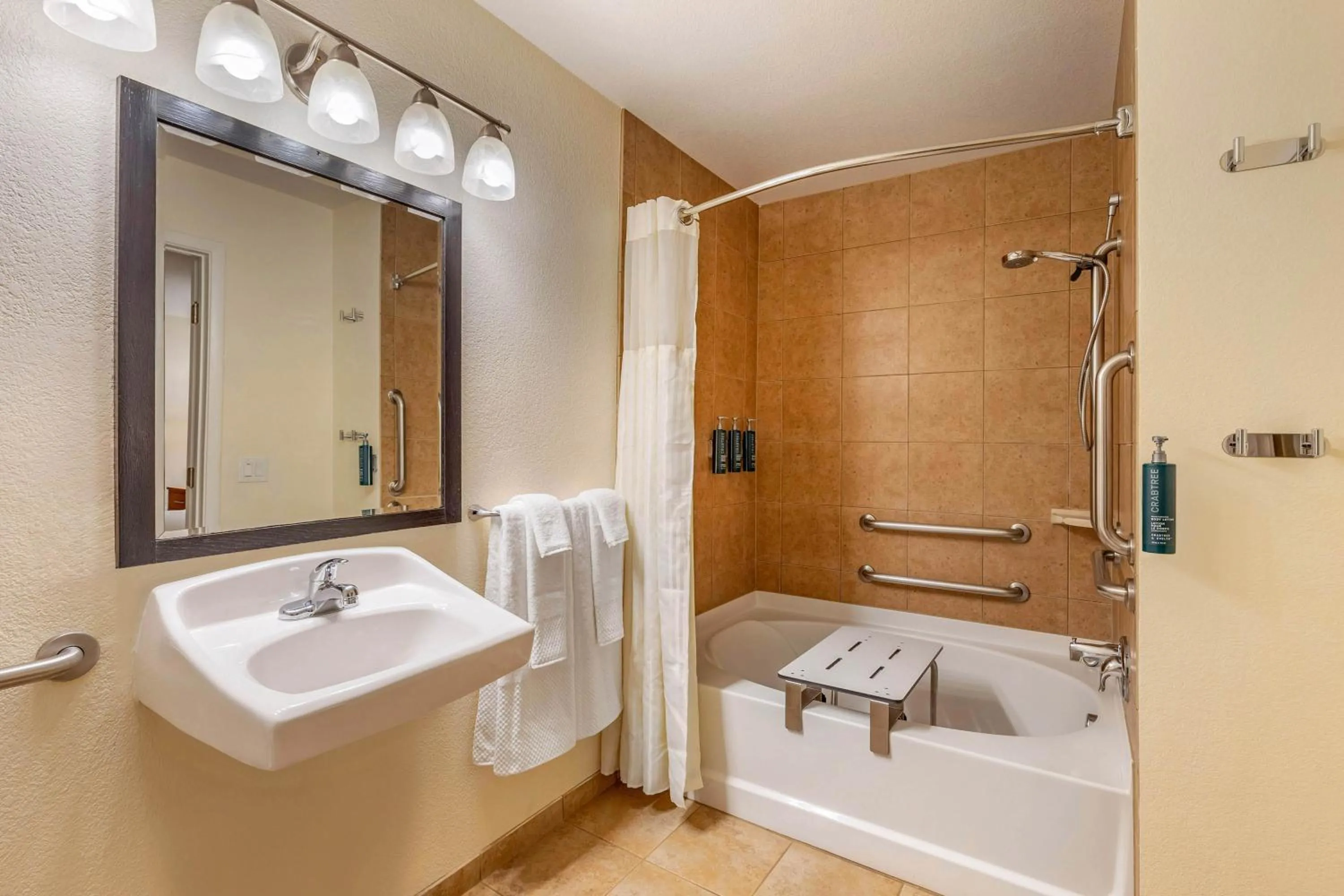 Shower in Hilton Vacation Club Desert Retreat Las Vegas