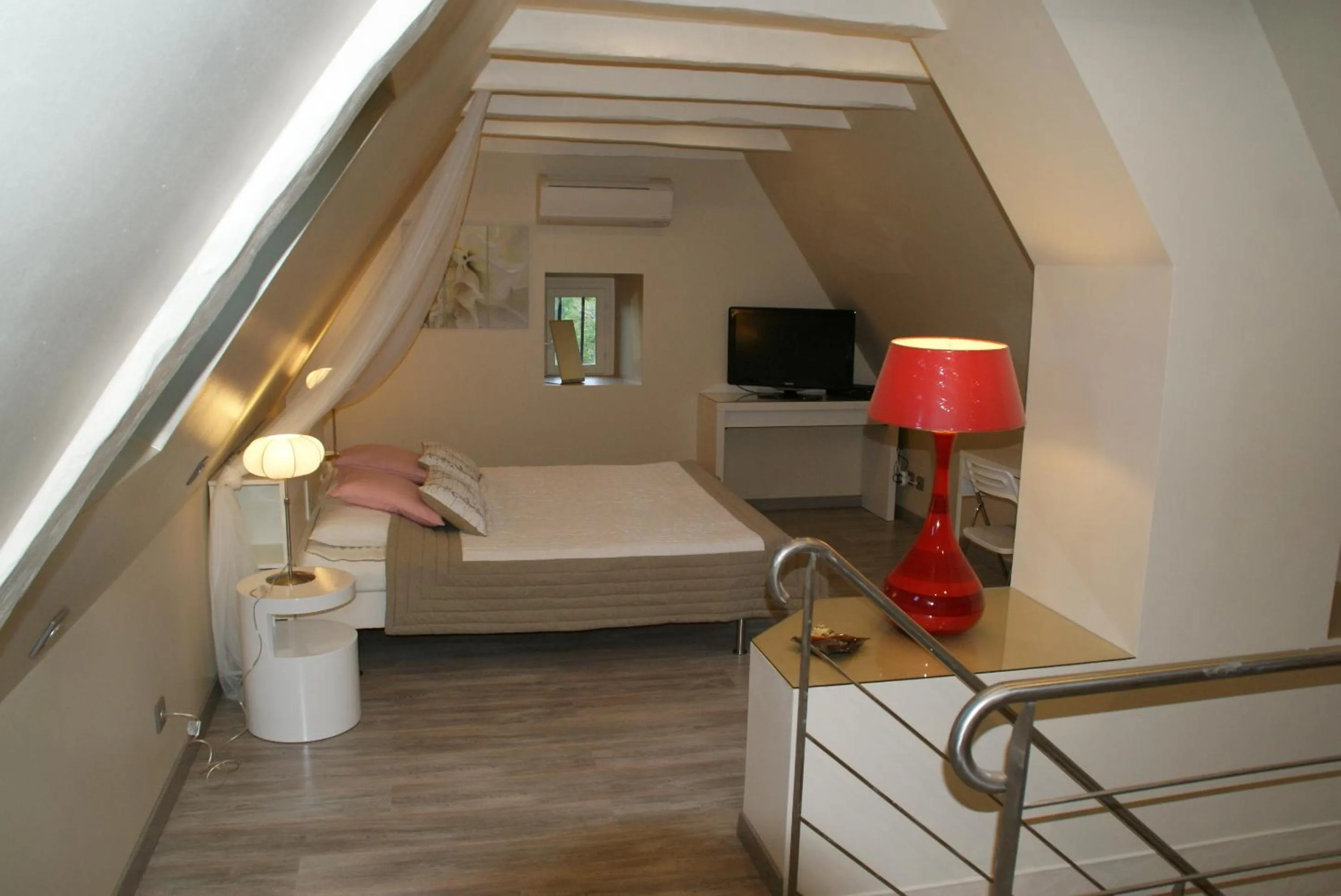 Photo of the whole room in Au Mas de Gamet