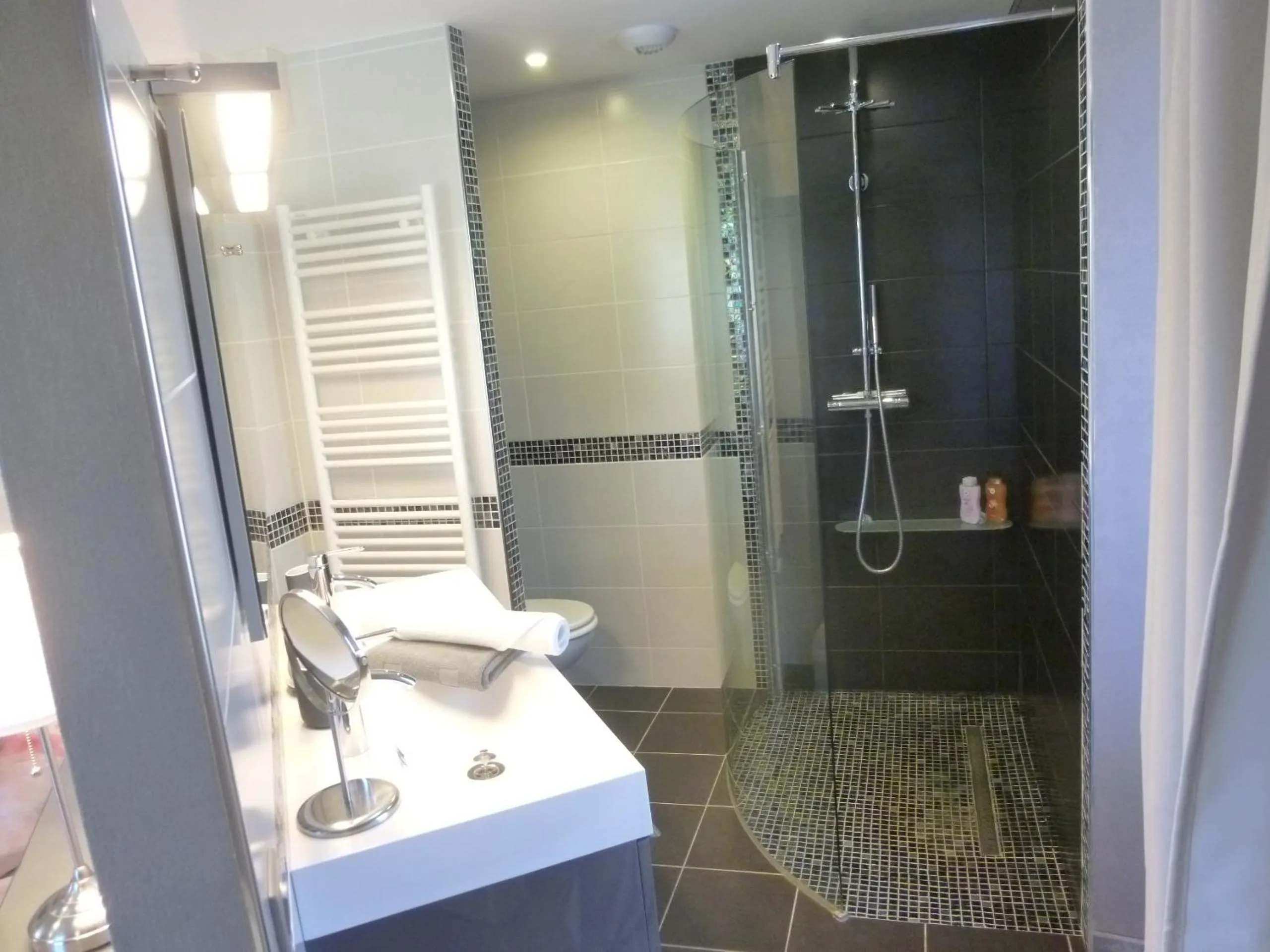 Shower in Au Mas de Gamet