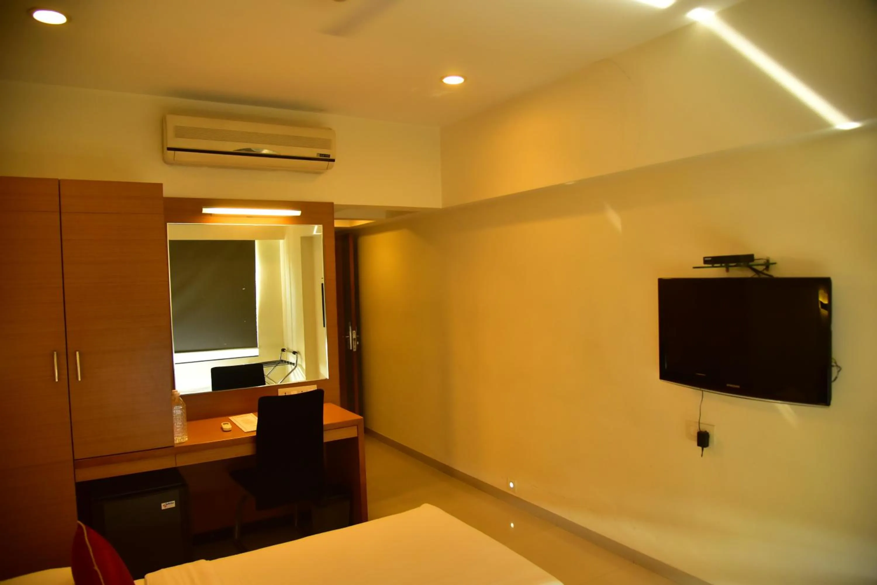 Bed in Hi 5 Hotel & Experience