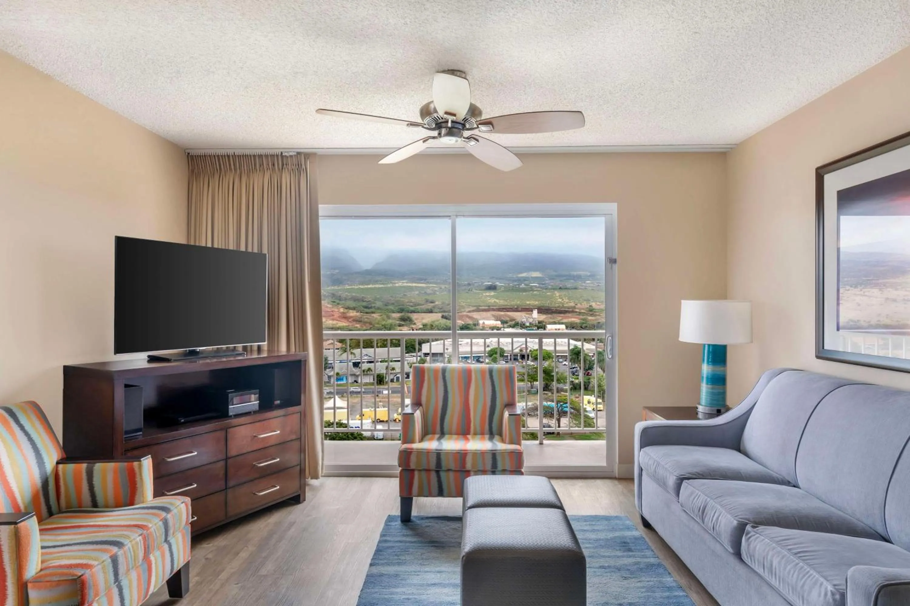 Living room in Hilton Vacation Club Ka'anapali Beach Maui
