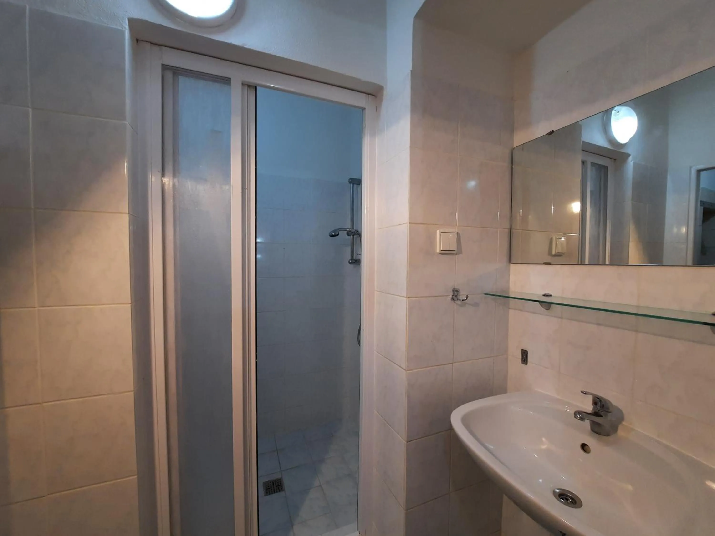 Bathroom in Pension City Center