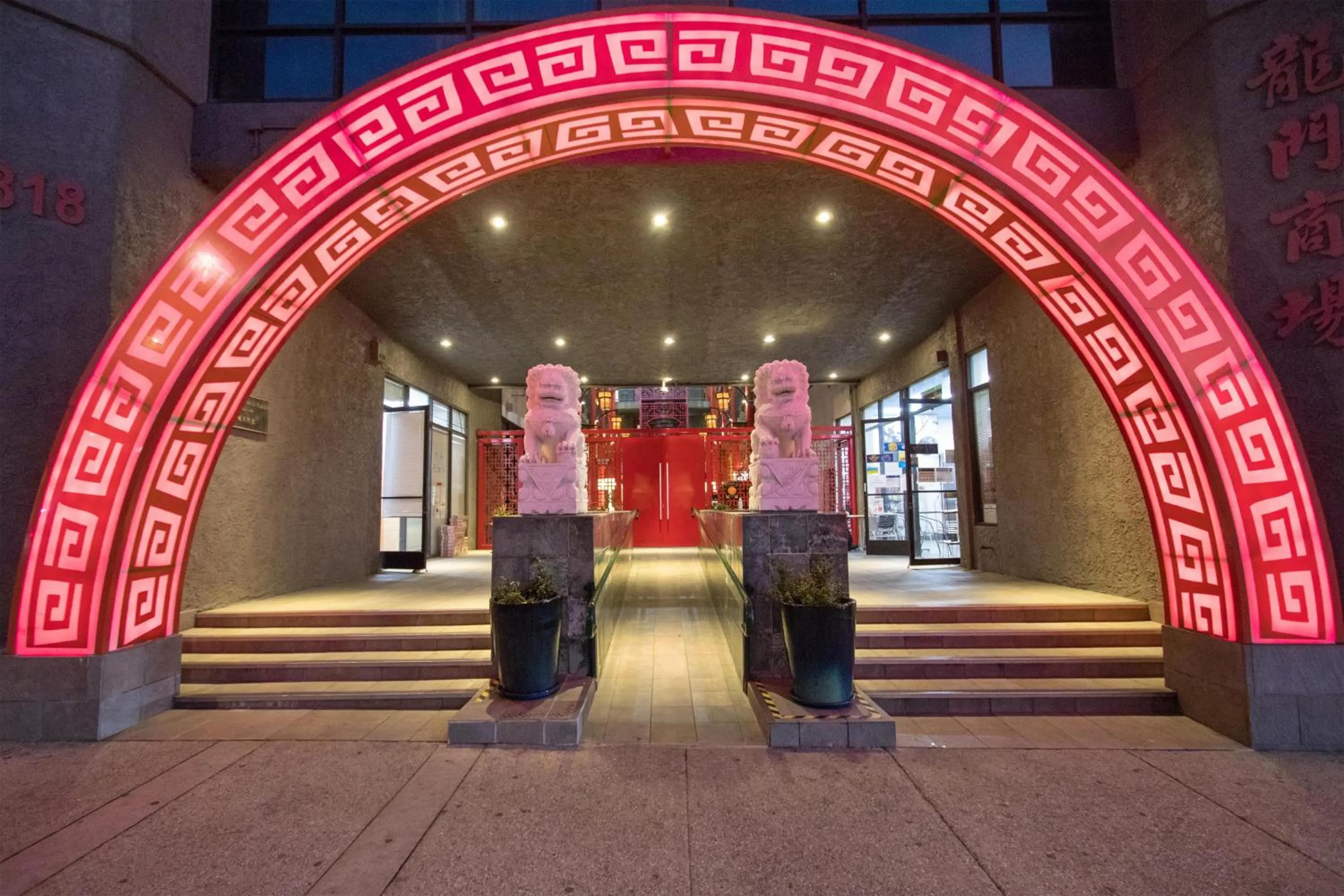 Property building in Aiden Los Angeles Downtown Dragon Gate Inn