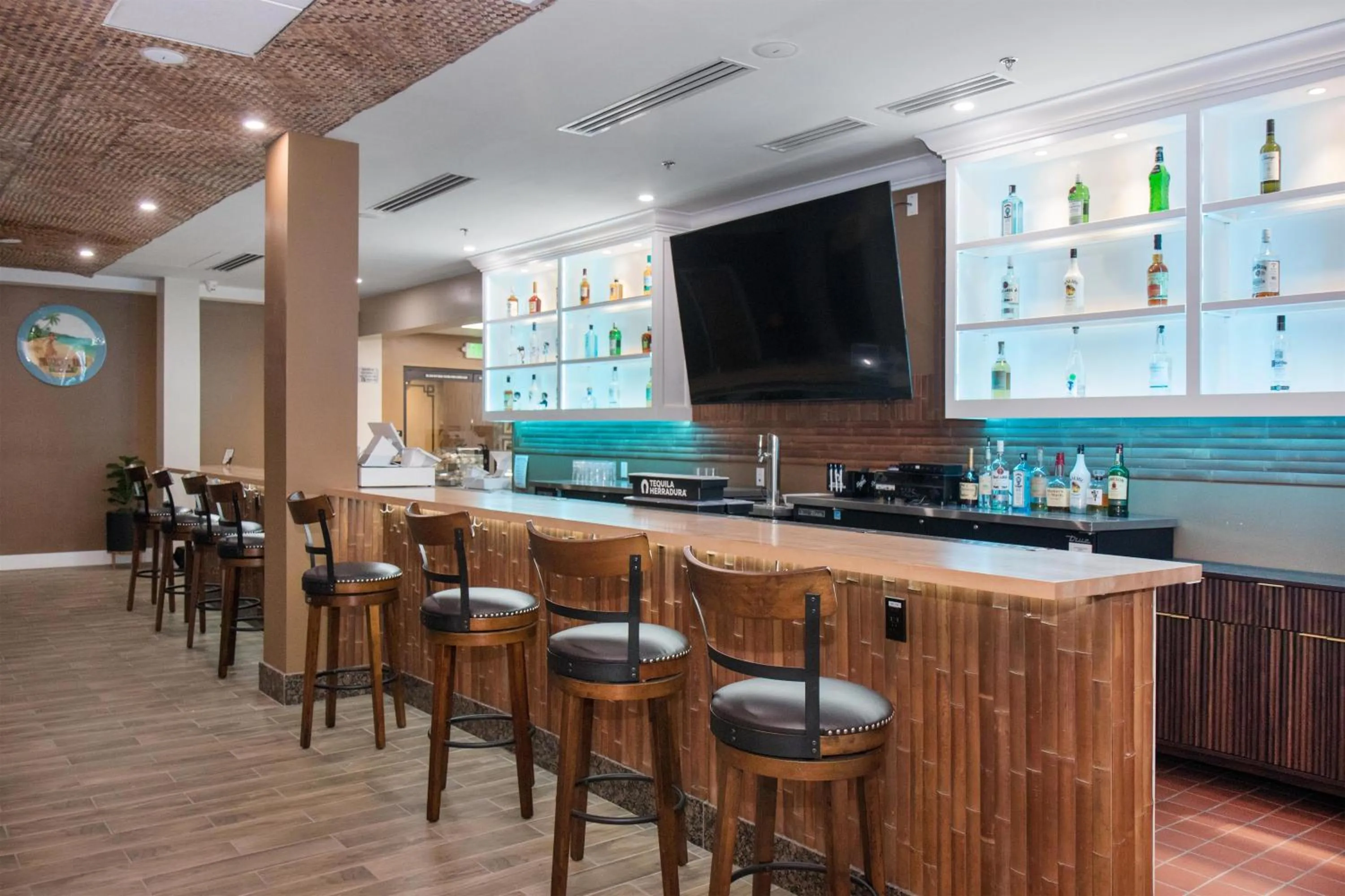 Lounge or bar in Aiden Los Angeles Downtown Dragon Gate Inn