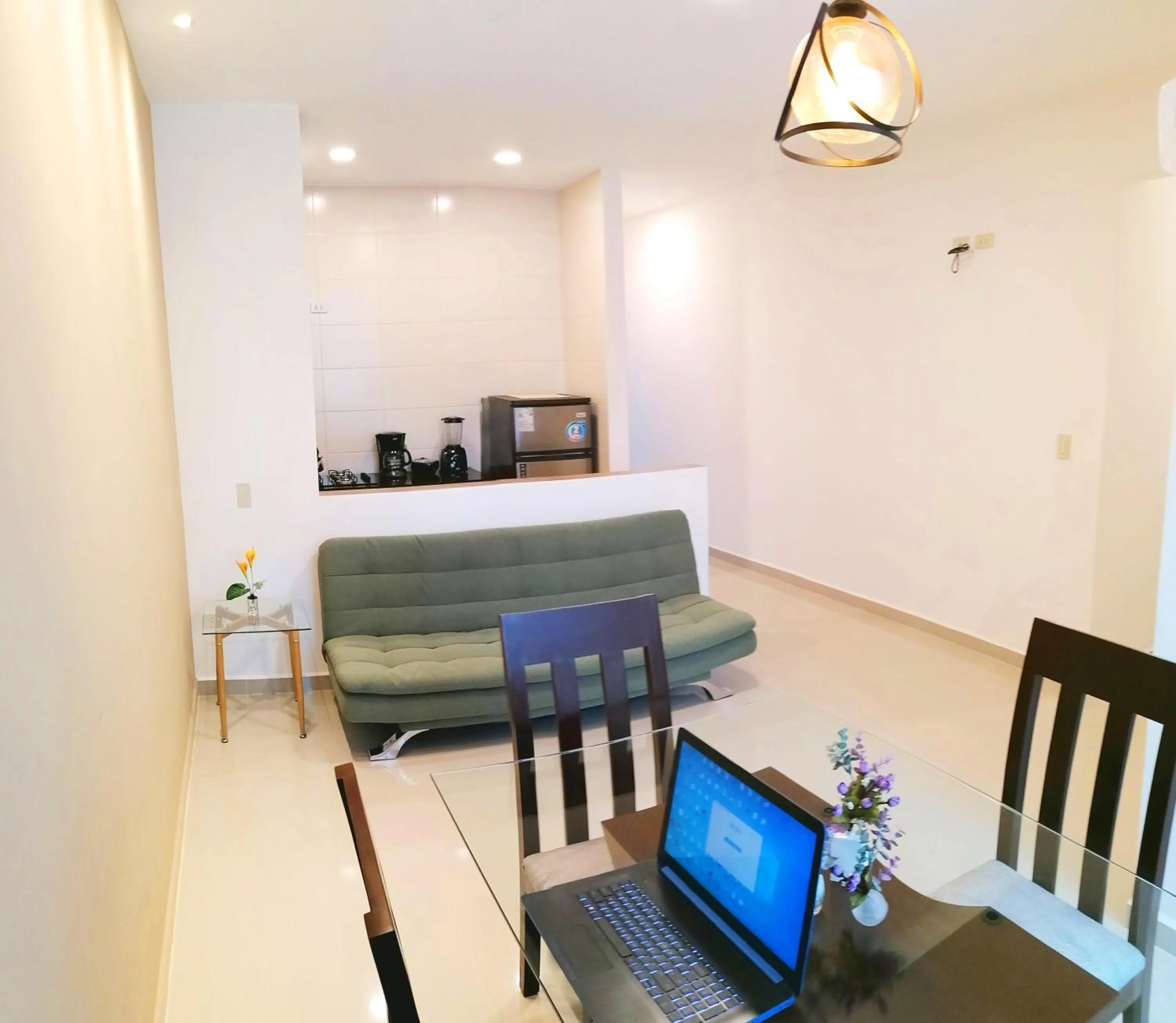 TV and multimedia in Premium Suites Deluxe Aparthotel Equipetrol