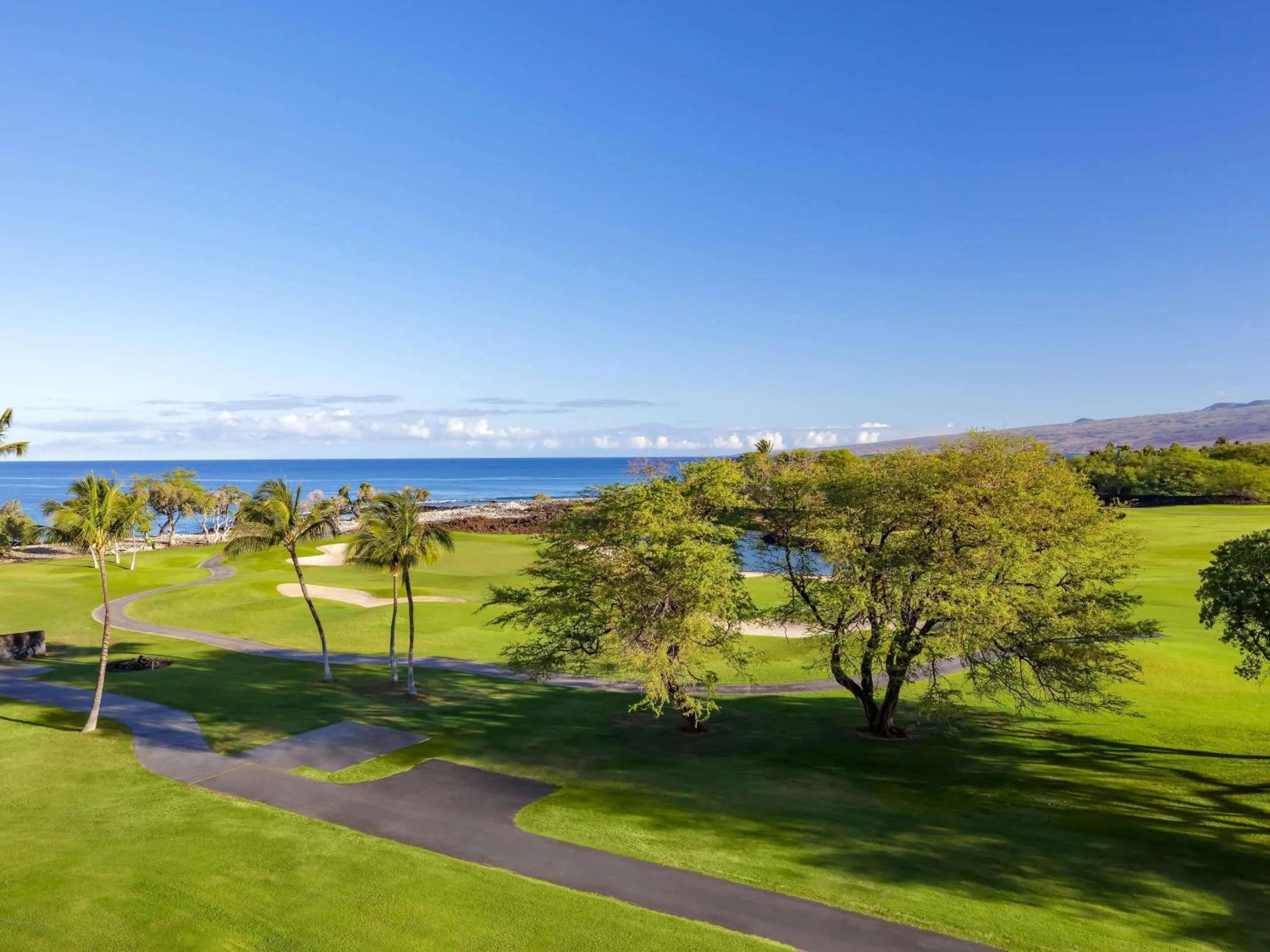 Bedroom in Fairmont Orchid