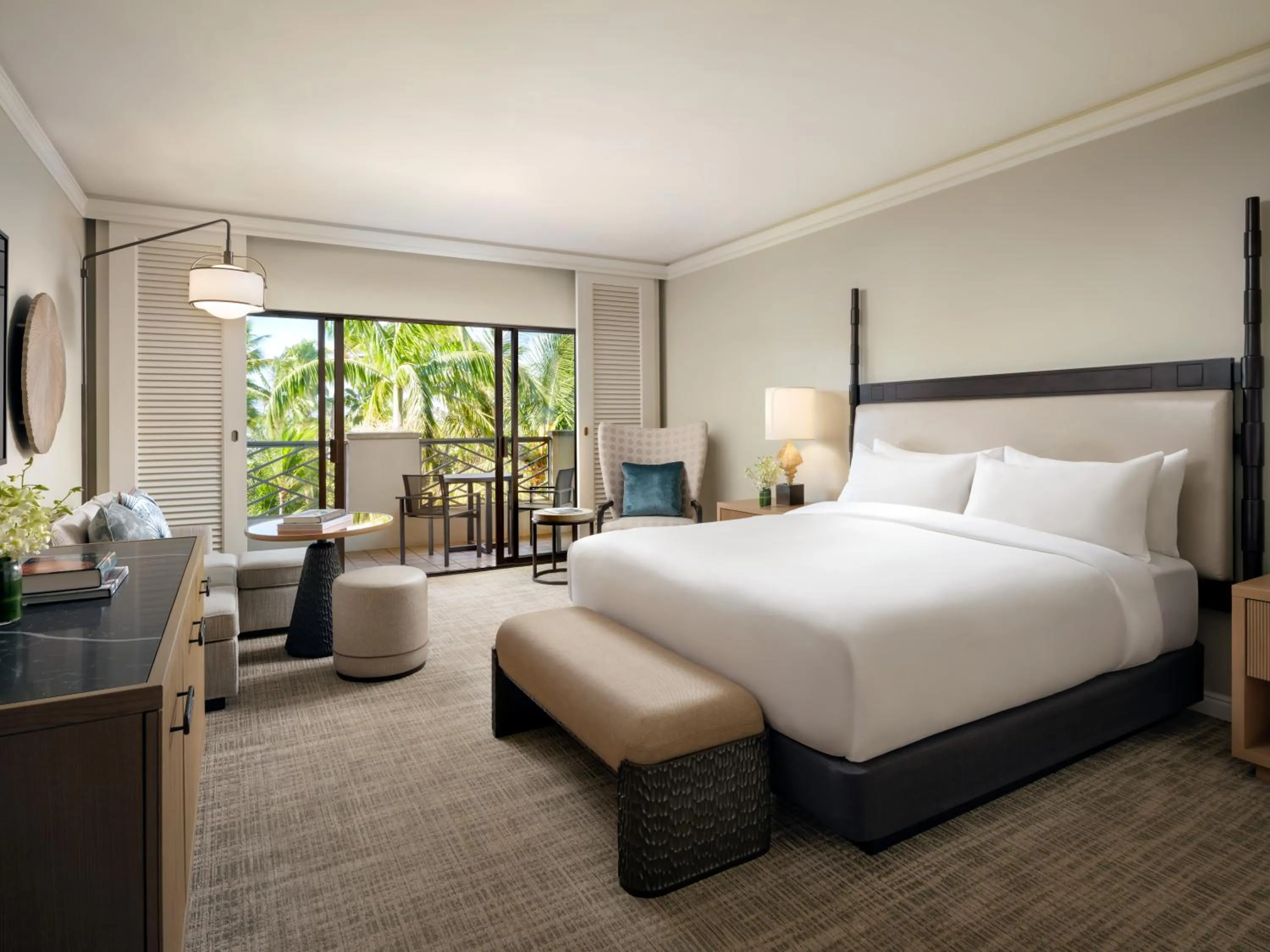 Bedroom, Bed in Fairmont Orchid