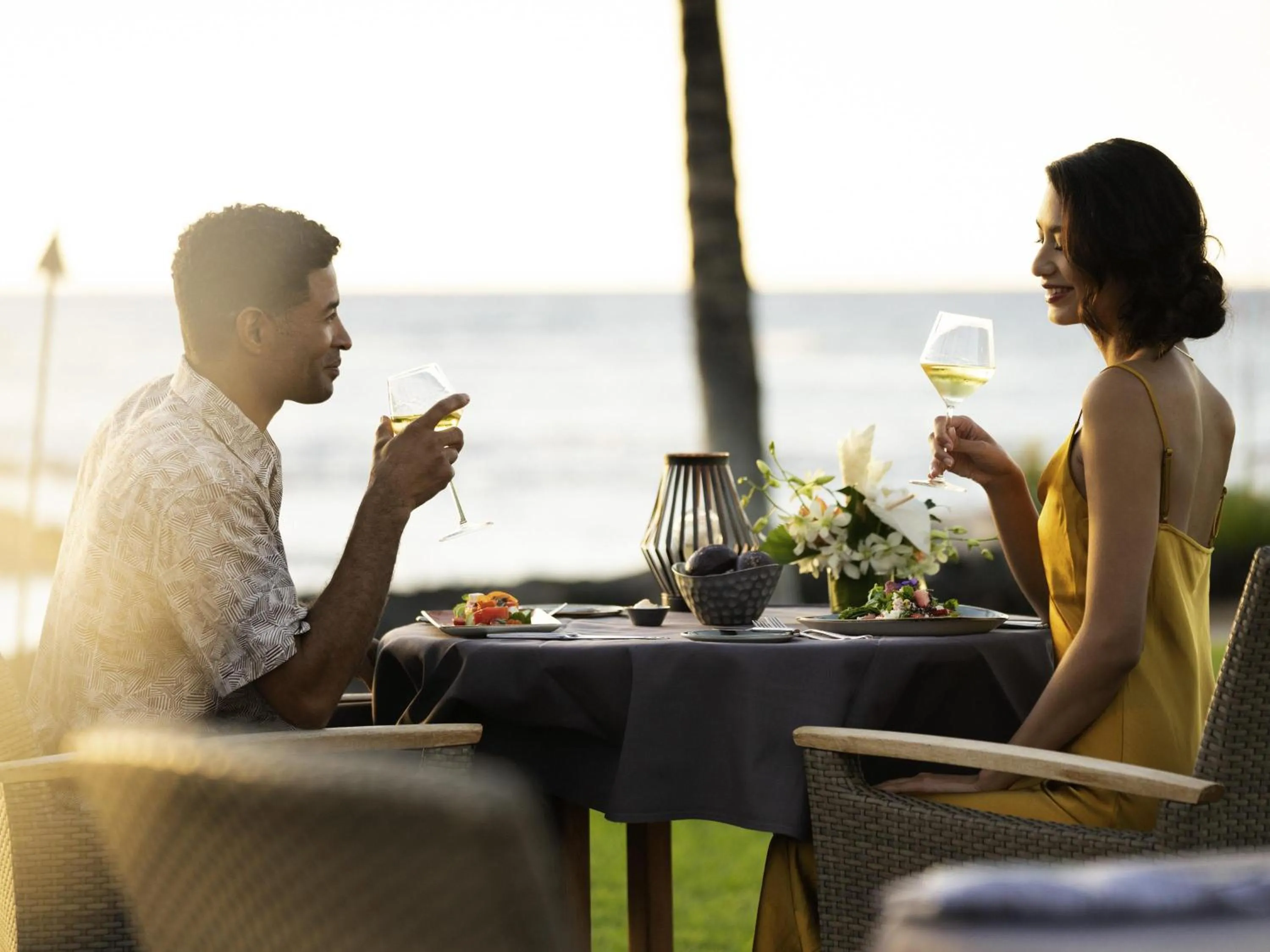 Restaurant/places to eat in Fairmont Orchid