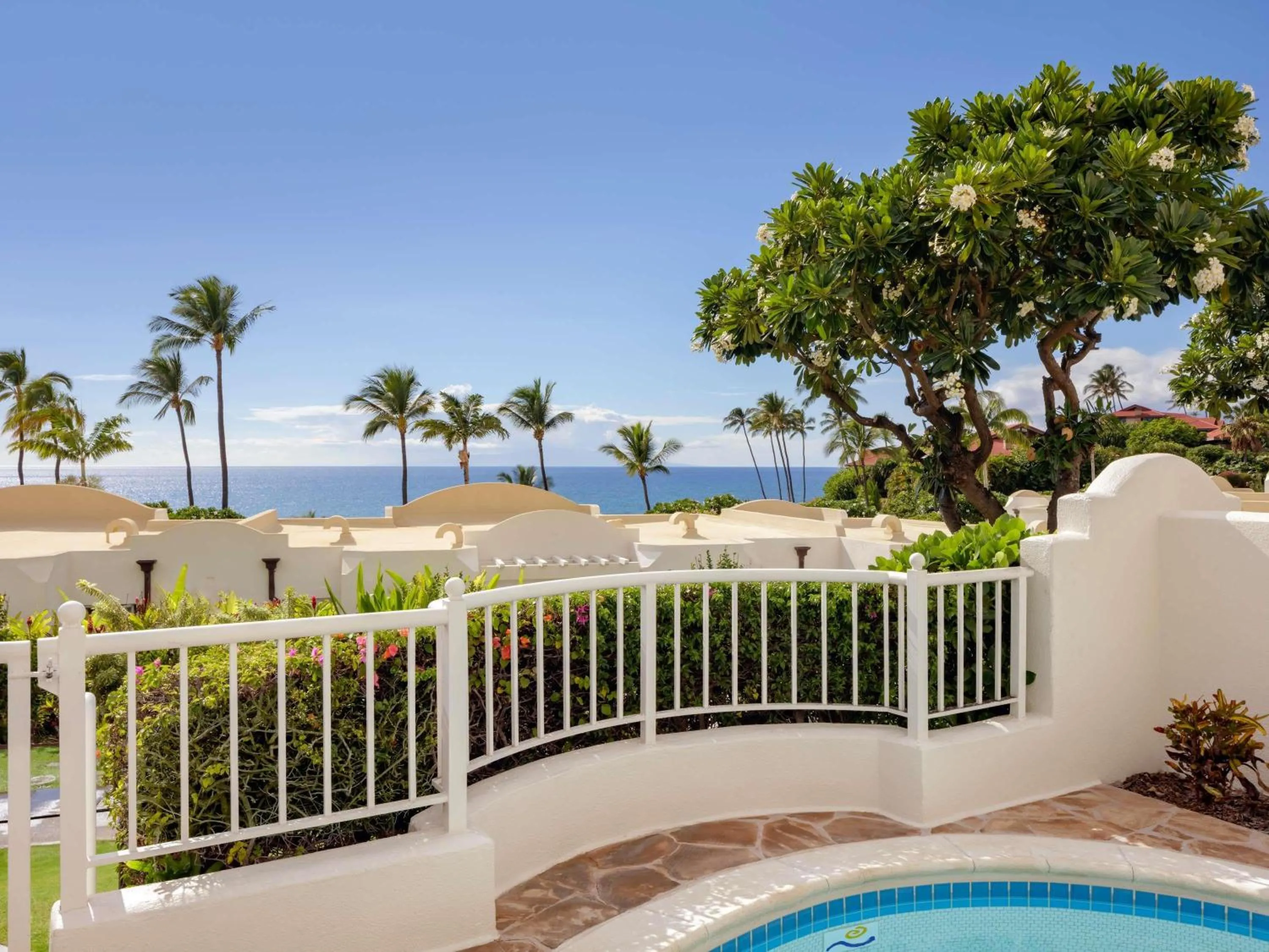 Bedroom in Fairmont Kea Lani, Maui