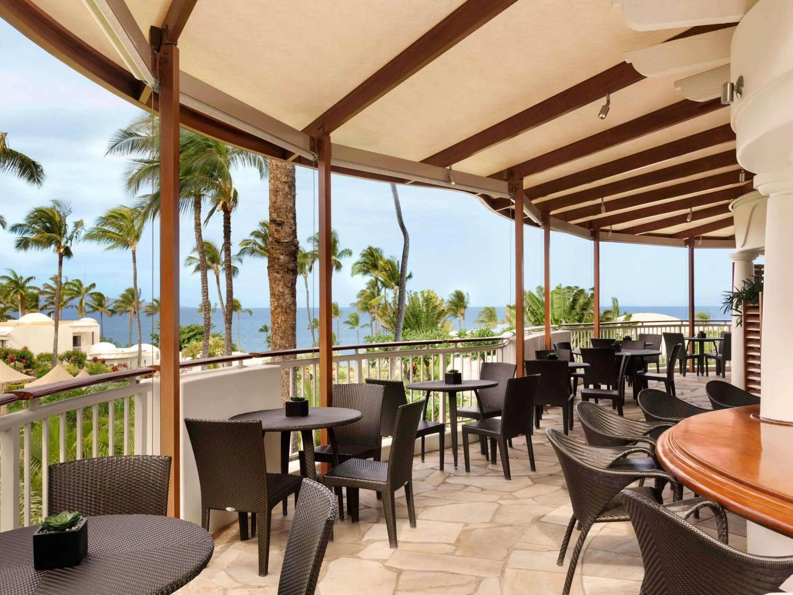 Restaurant/places to eat in Fairmont Kea Lani, Maui