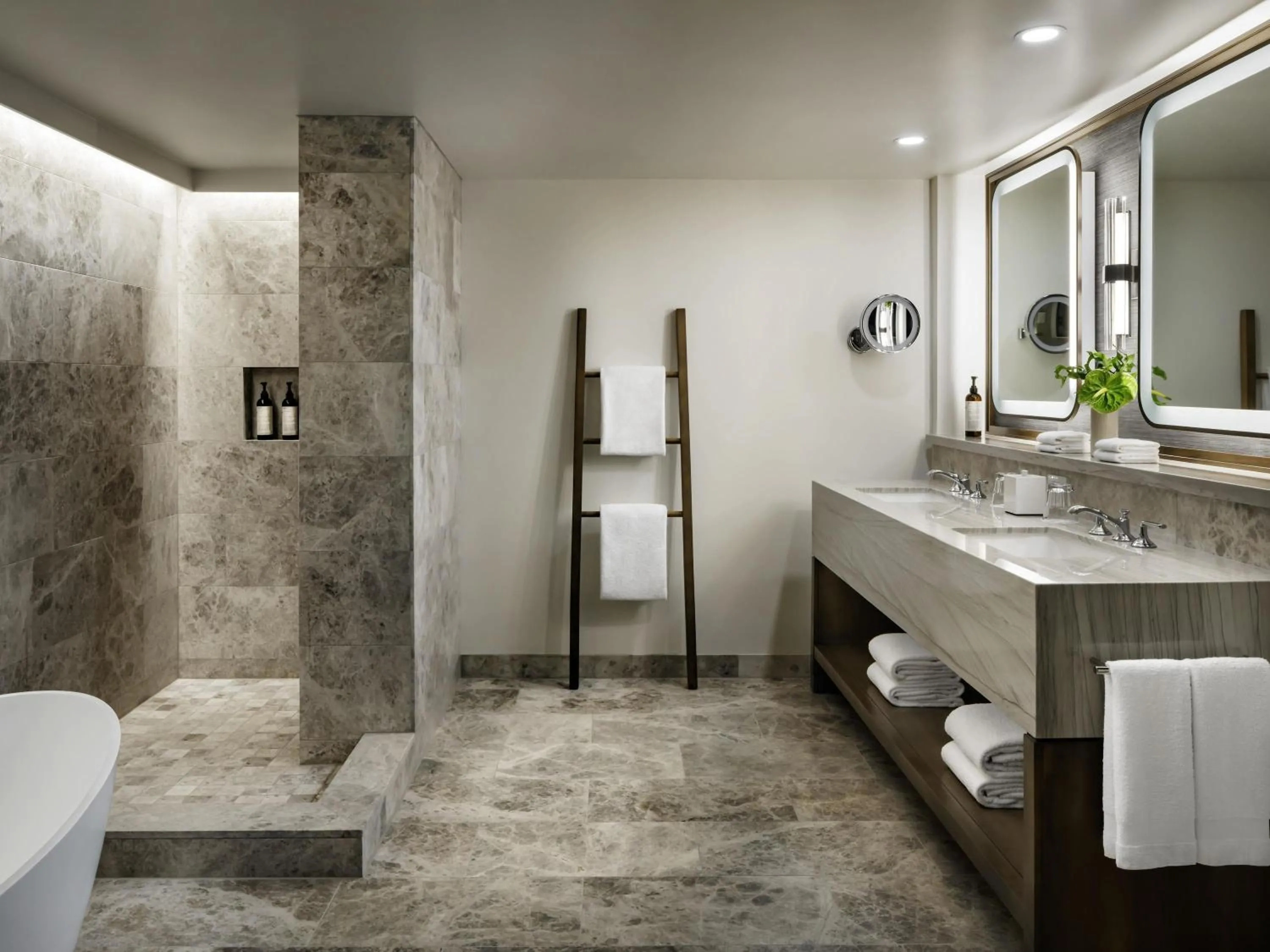 Photo of the whole room in Fairmont Kea Lani, Maui