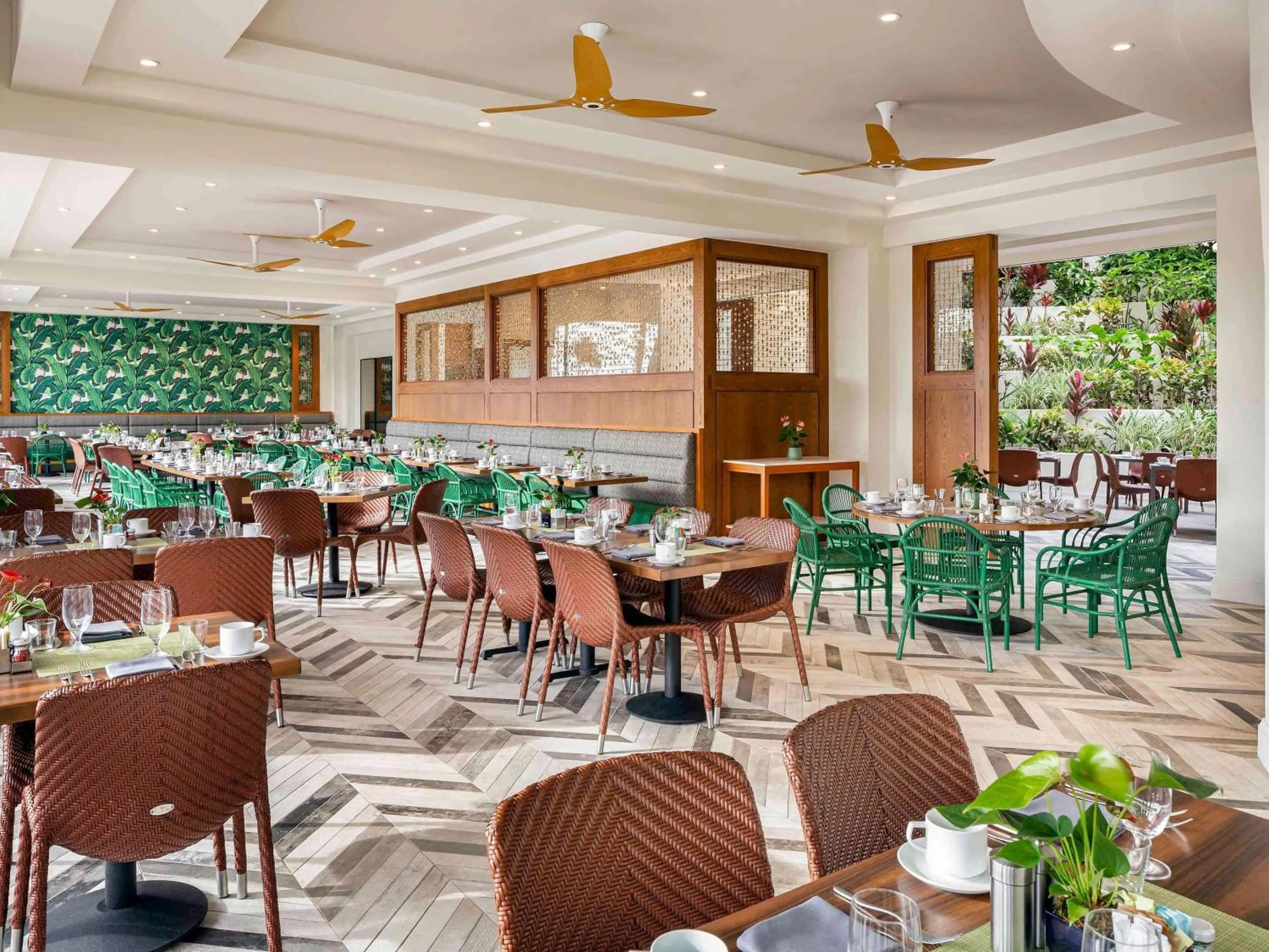 Restaurant/places to eat in Fairmont Kea Lani, Maui