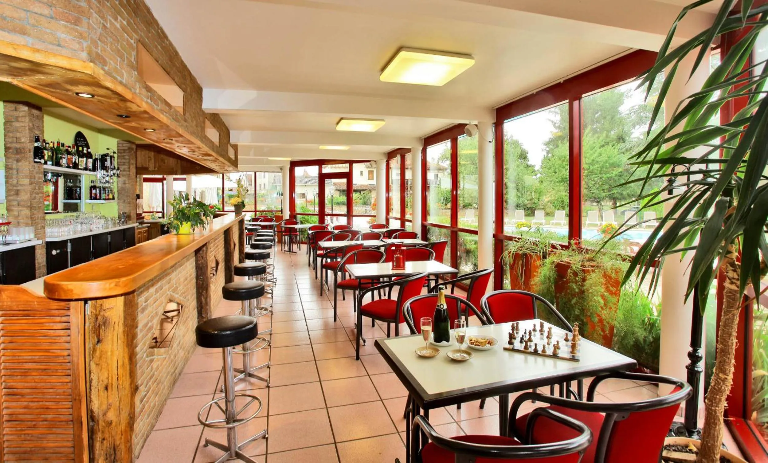 Lounge or bar in Logis Auberge La Diege