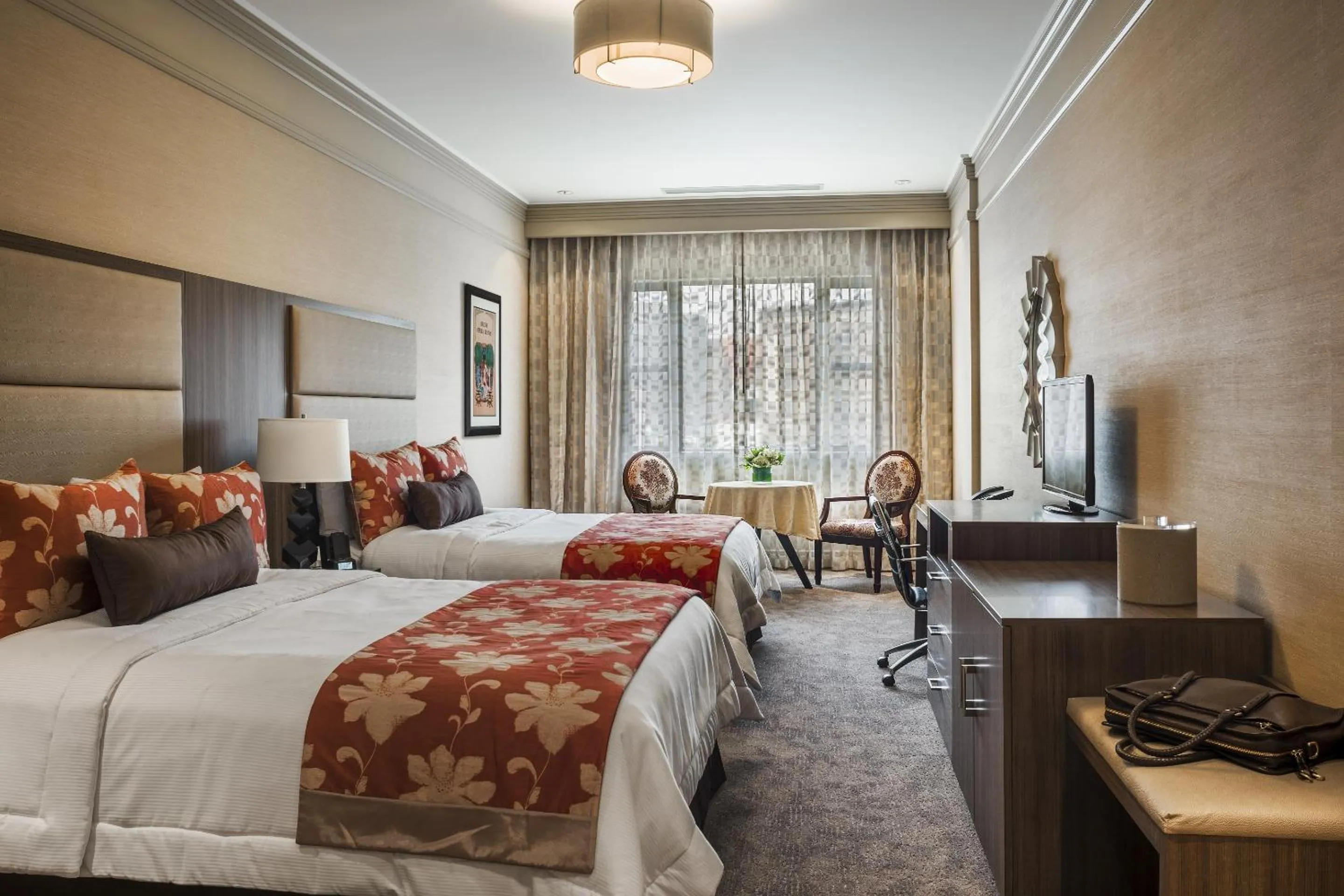 Bedroom, Bed in Opera House Hotel