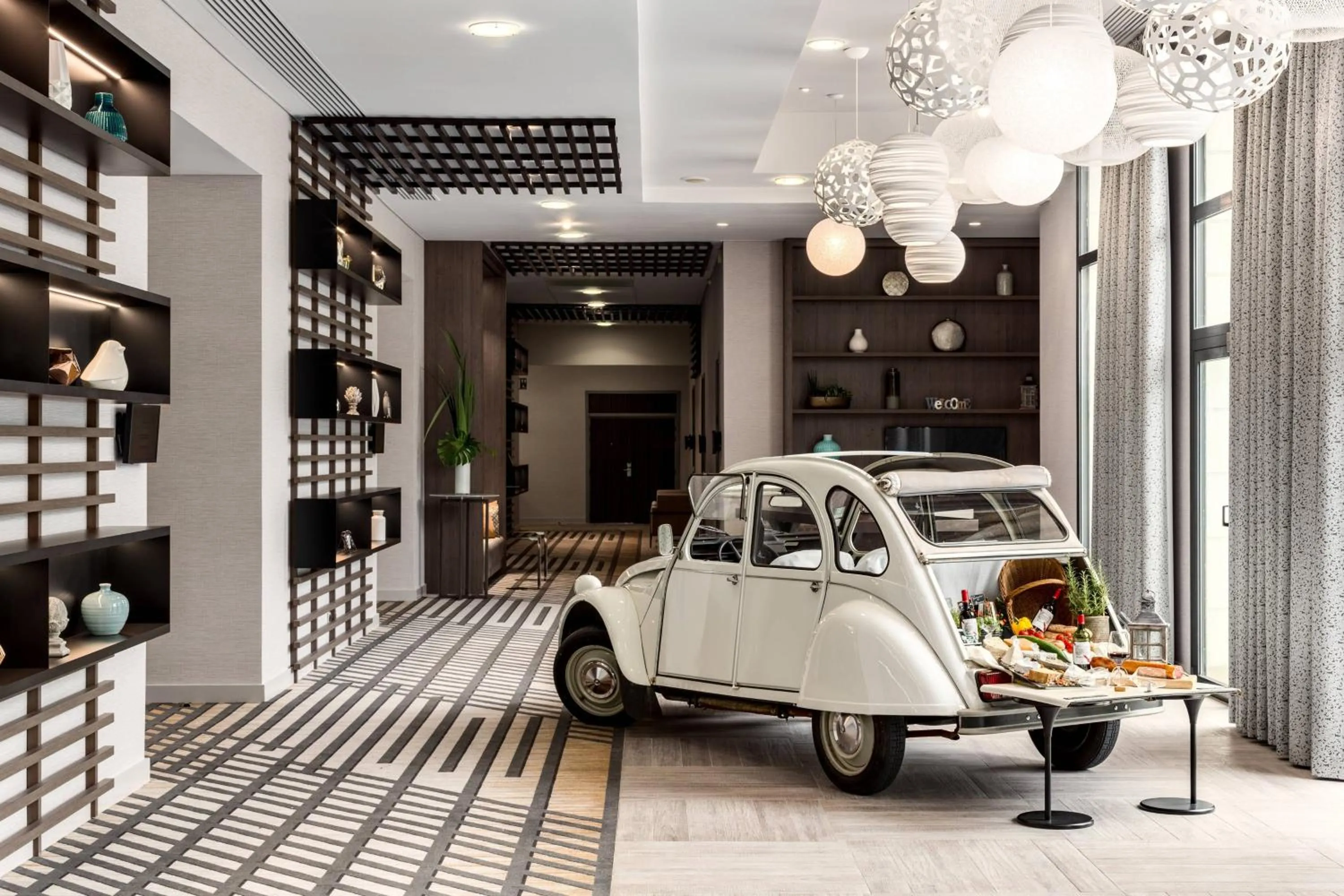 Meeting/conference room in Paris Marriott Charles de Gaulle Airport Hotel